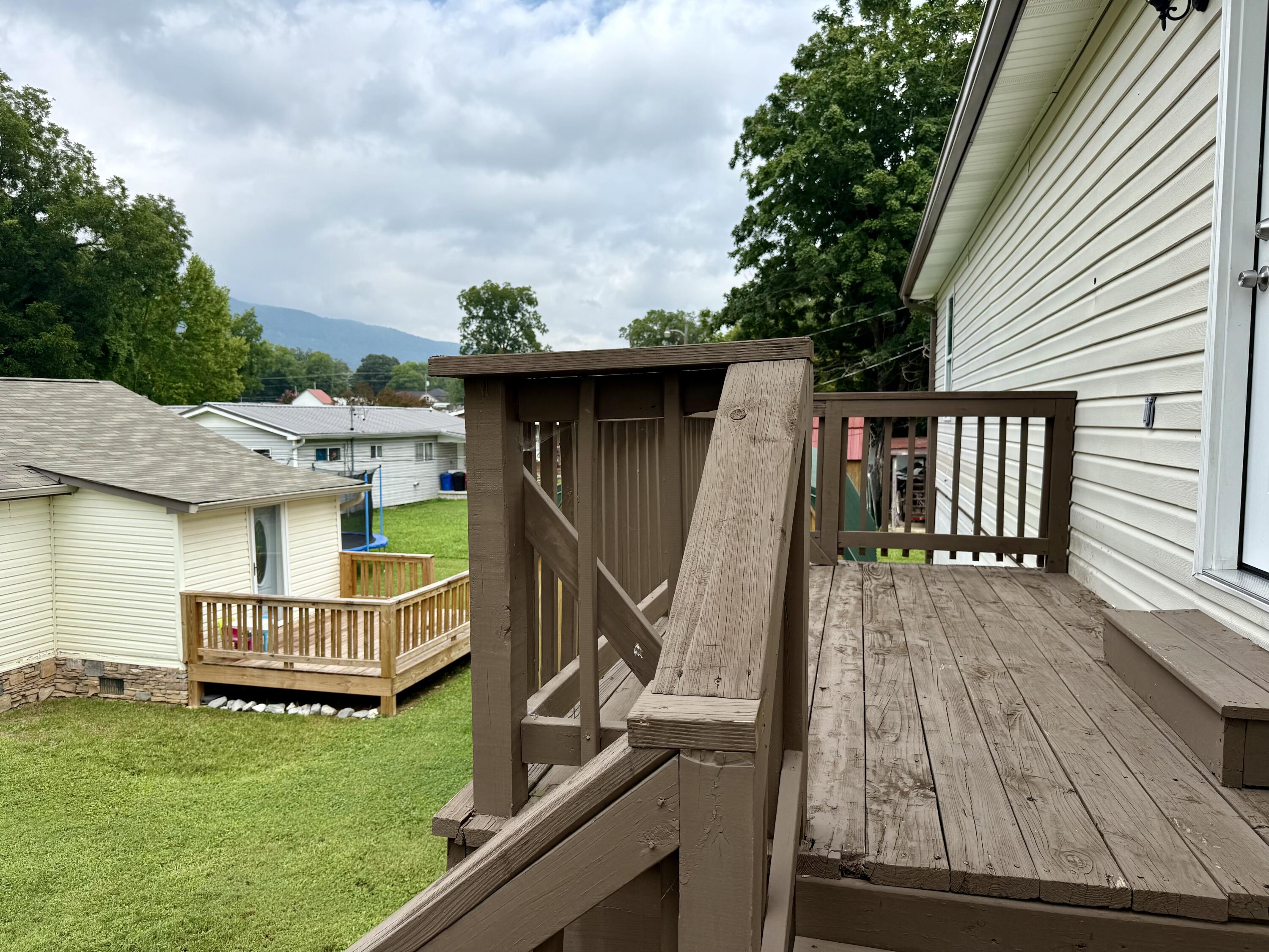 13683 S Highway 28, B