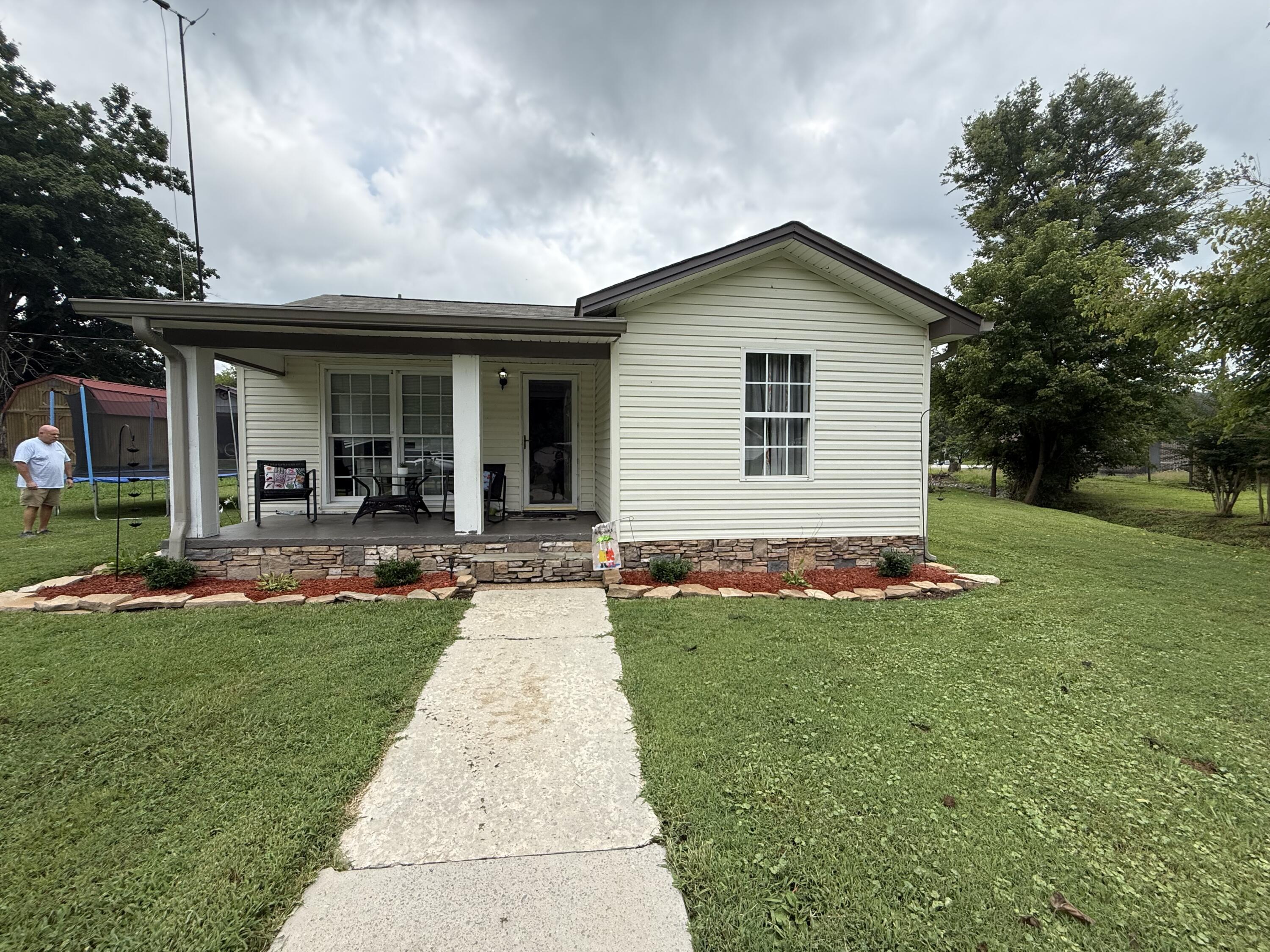354 S Hemlock Drive