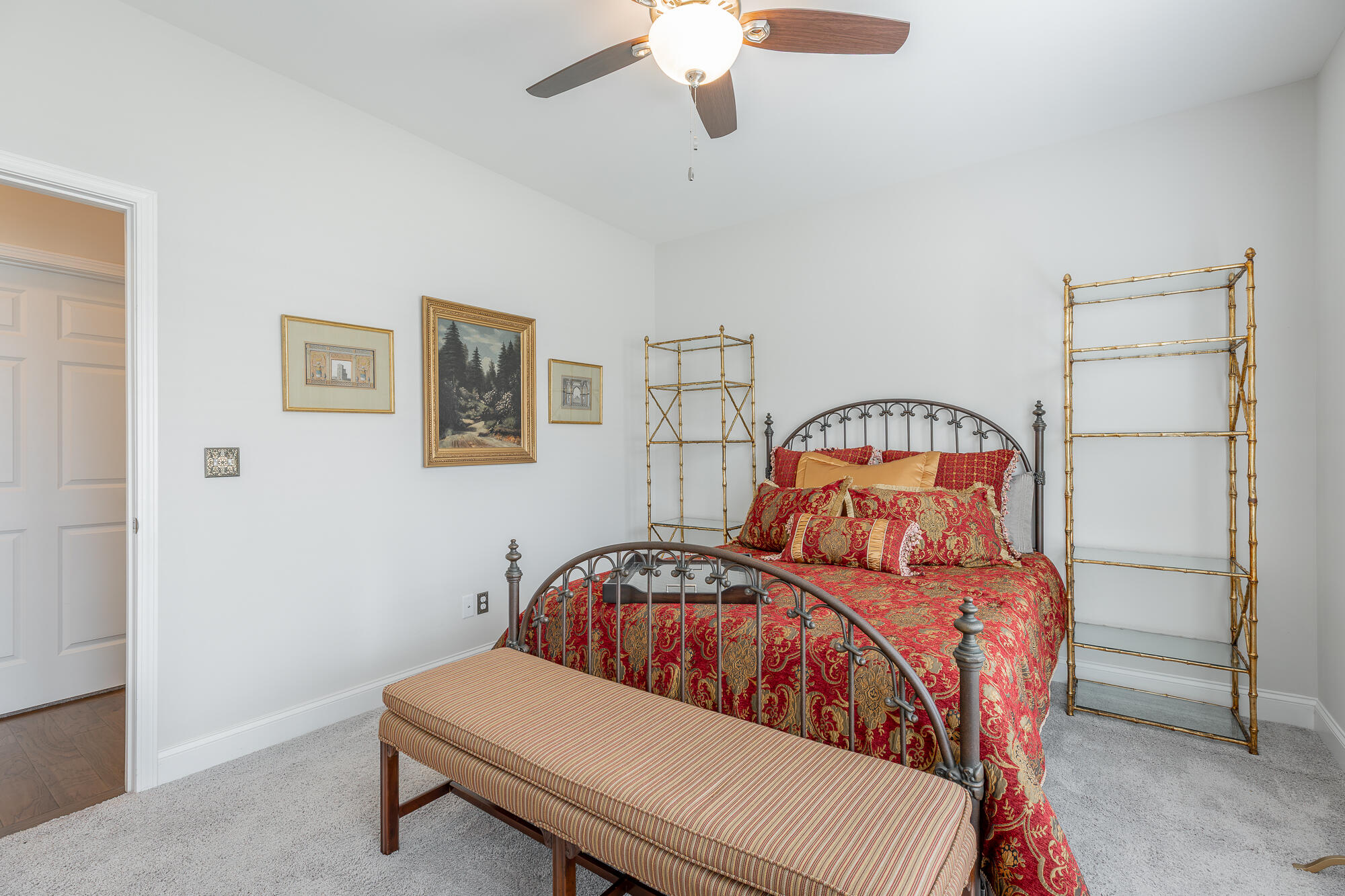 1711 Buttonwood Loop