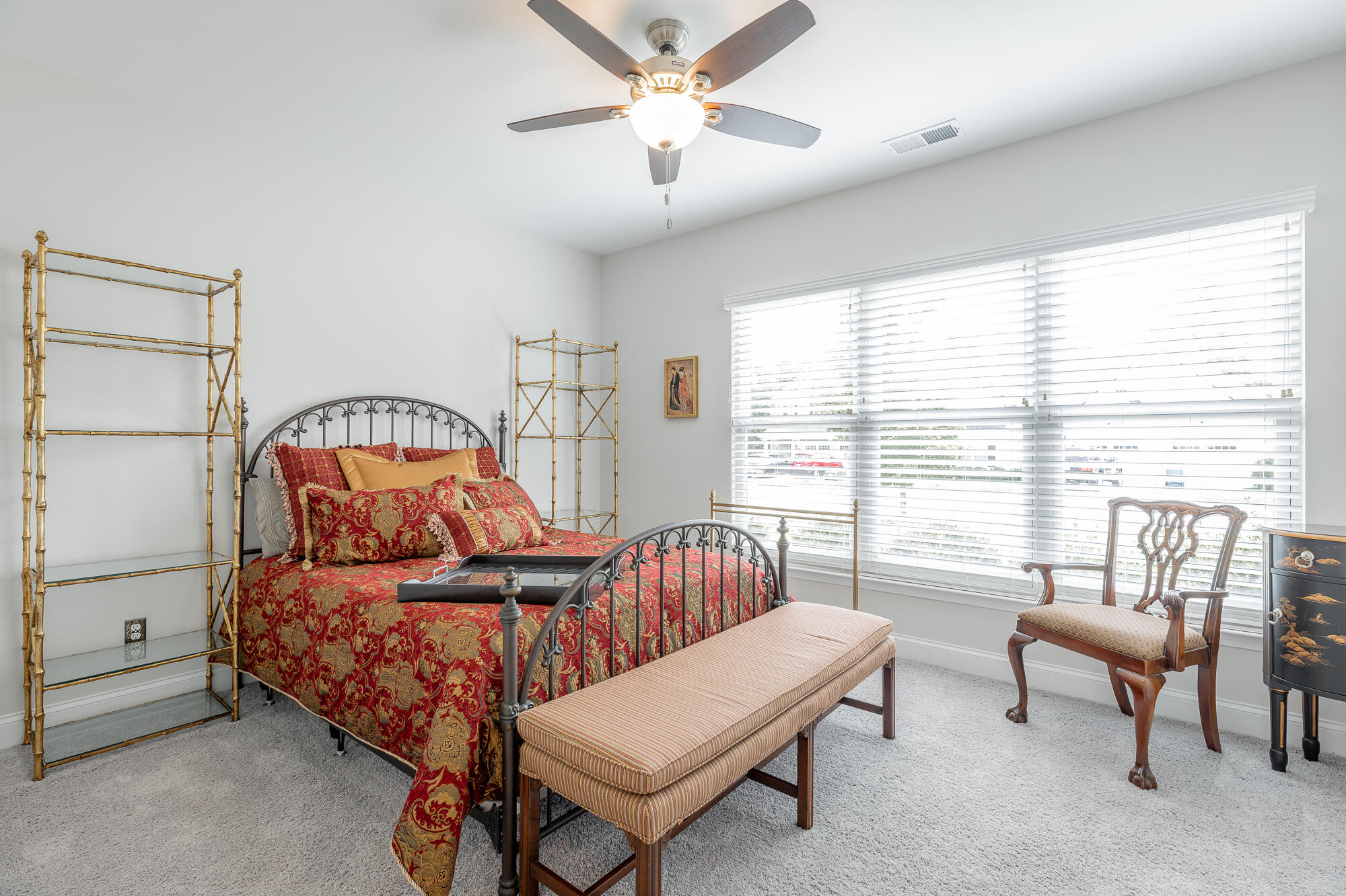 1711 Buttonwood Loop
