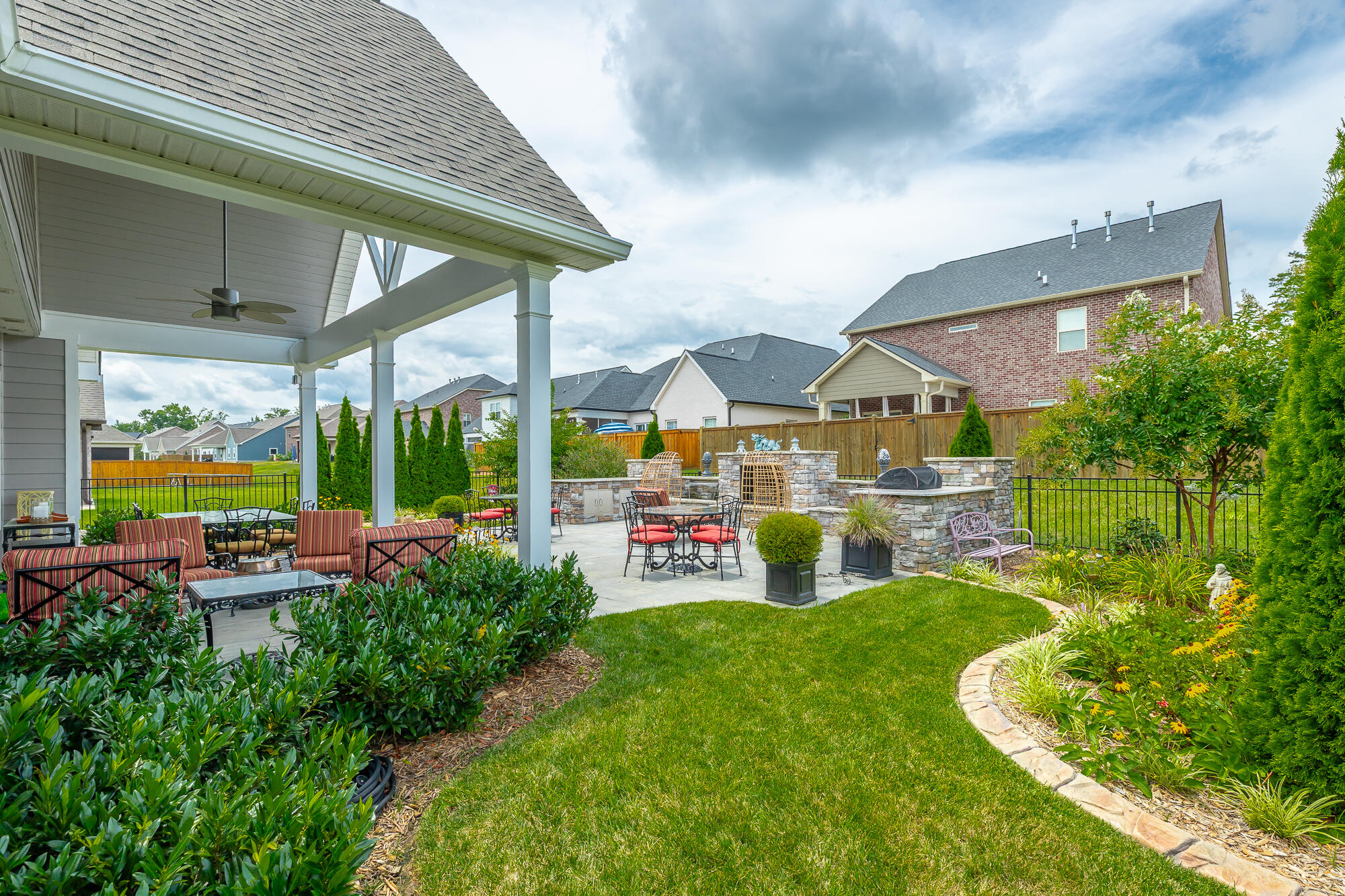 1711 Buttonwood Loop