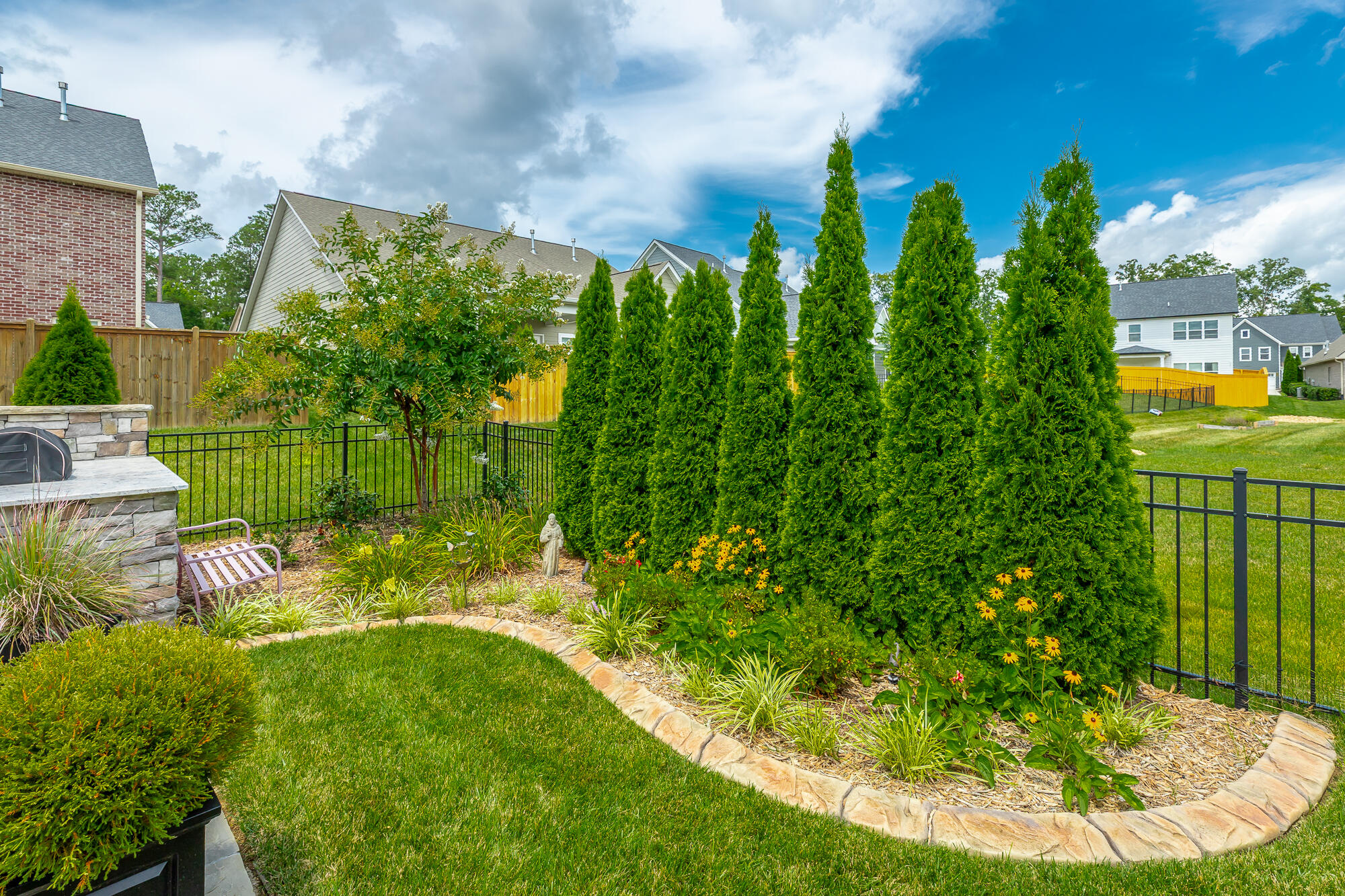 1711 Buttonwood Loop