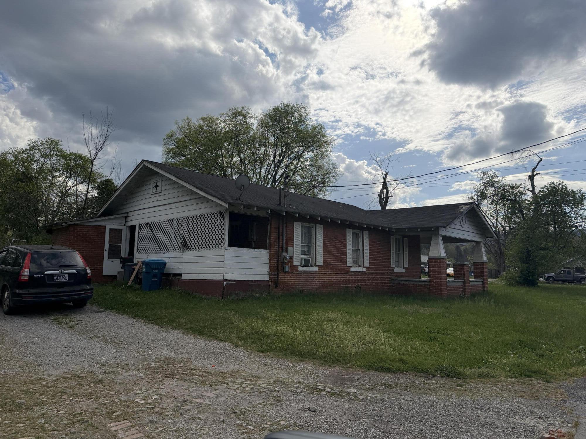 1022 Wilson Road