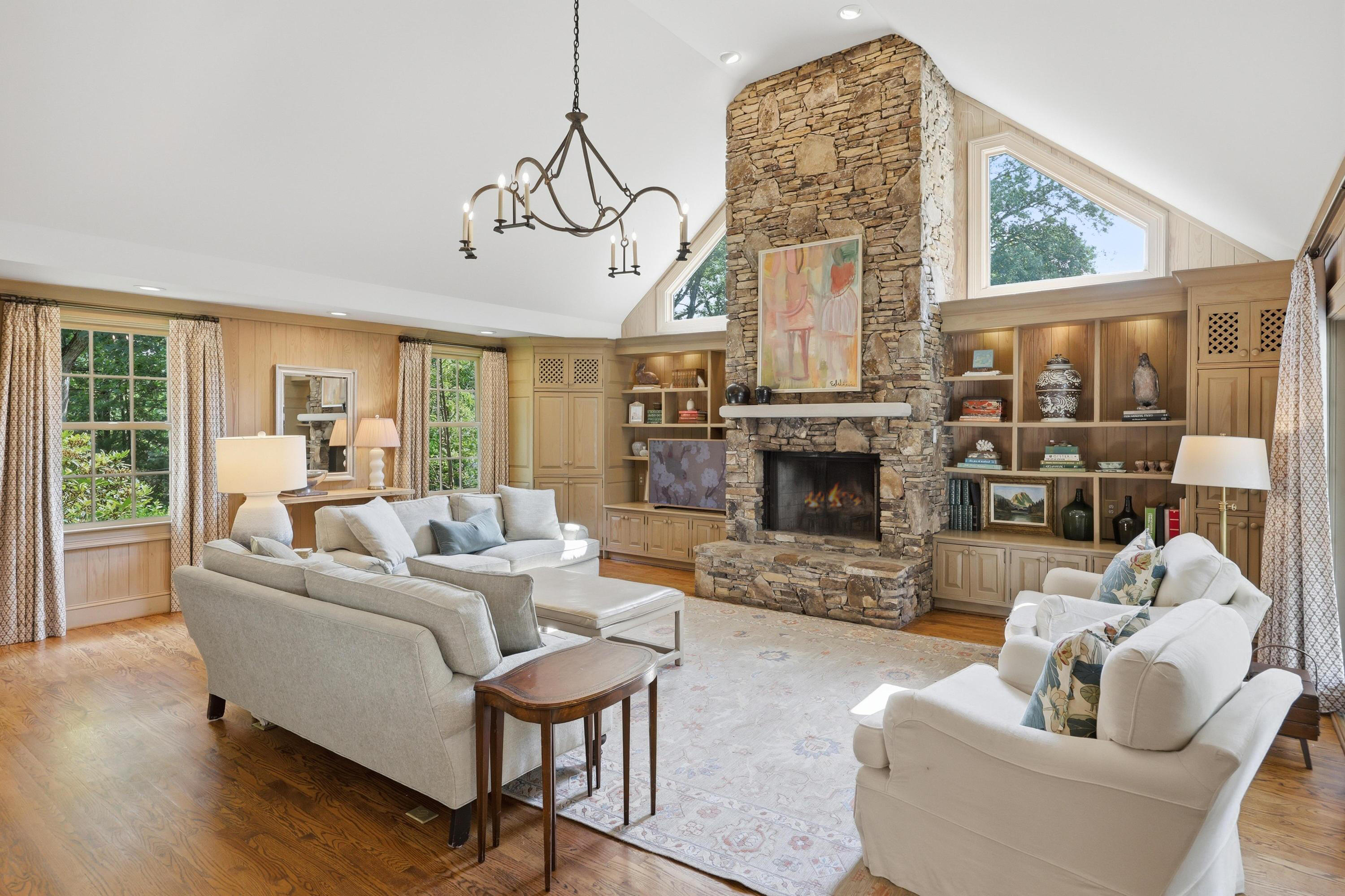 216 Sylvan Drive