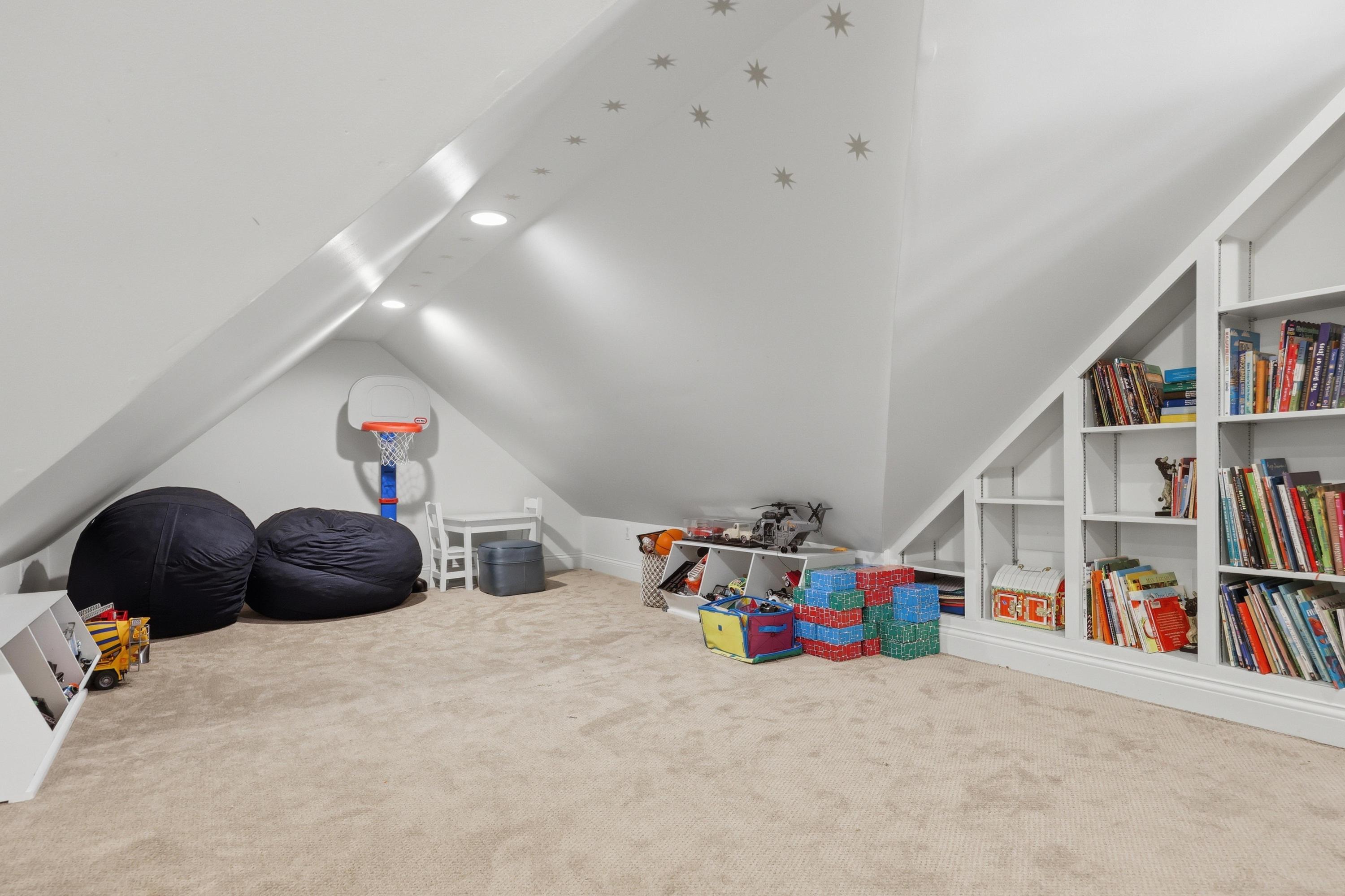 216 Sylvan Drive