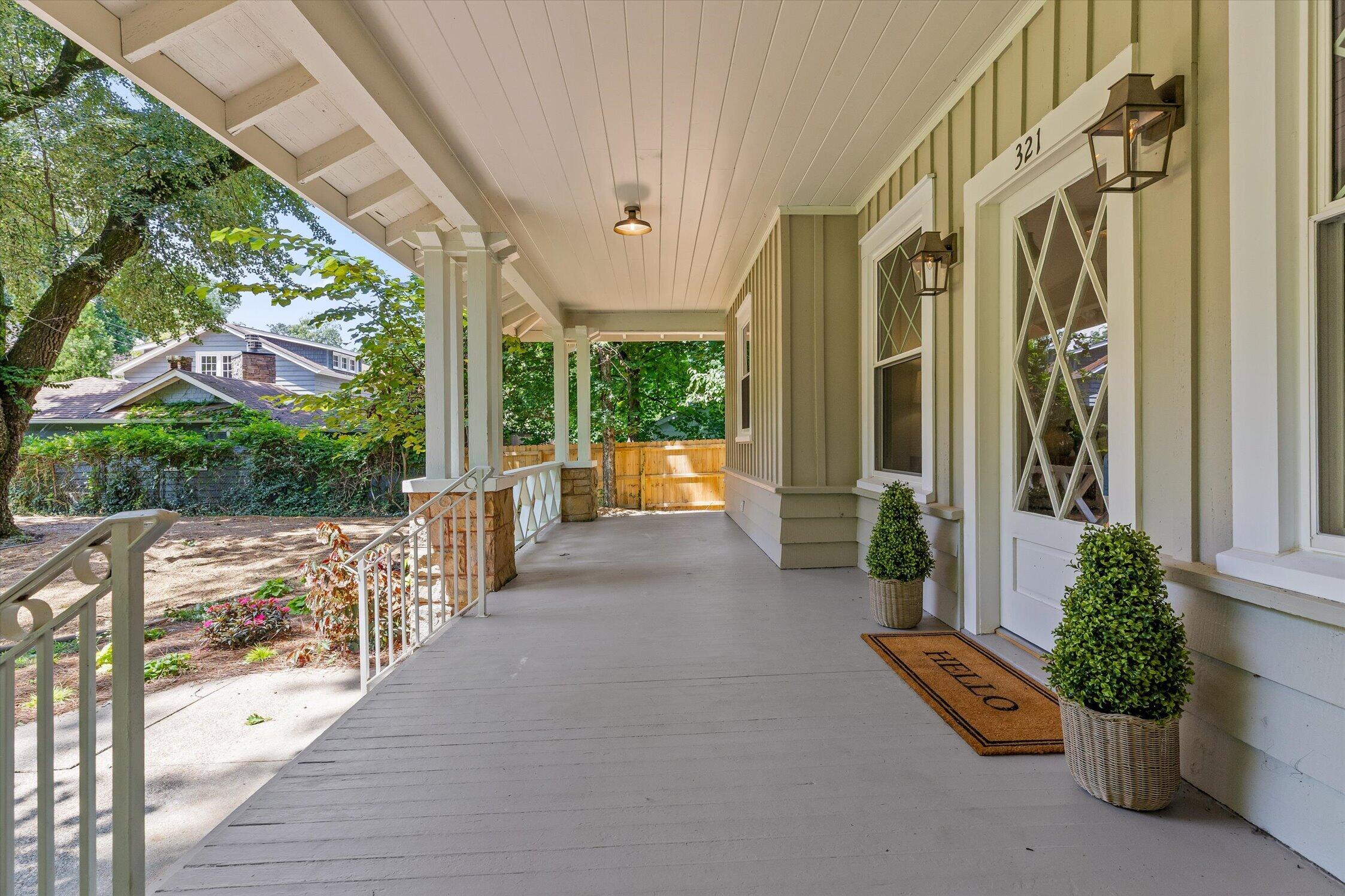 321 Signal Mountain Boulevard
