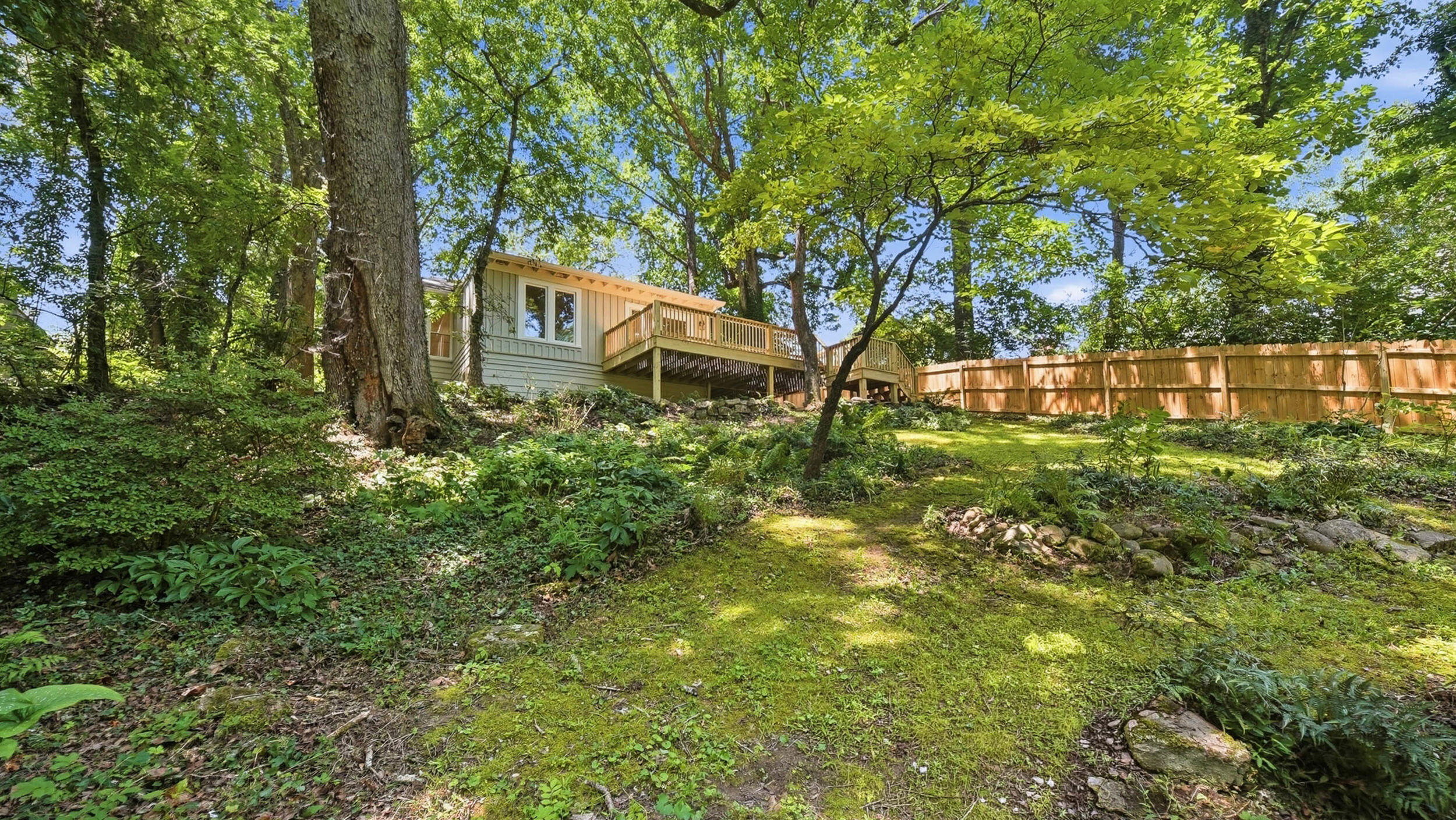 321 Signal Mountain Boulevard