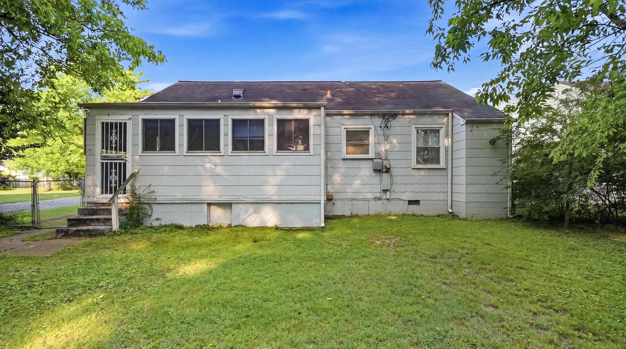 120 Rees Avenue