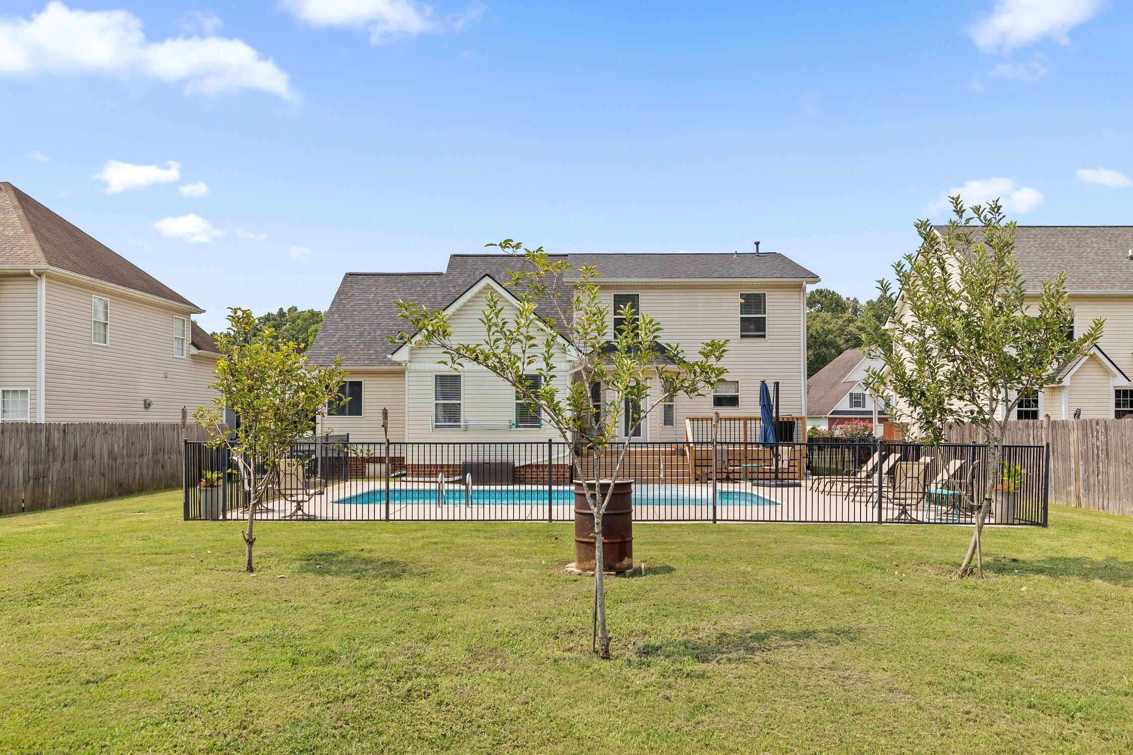 7762 Lynnle Way