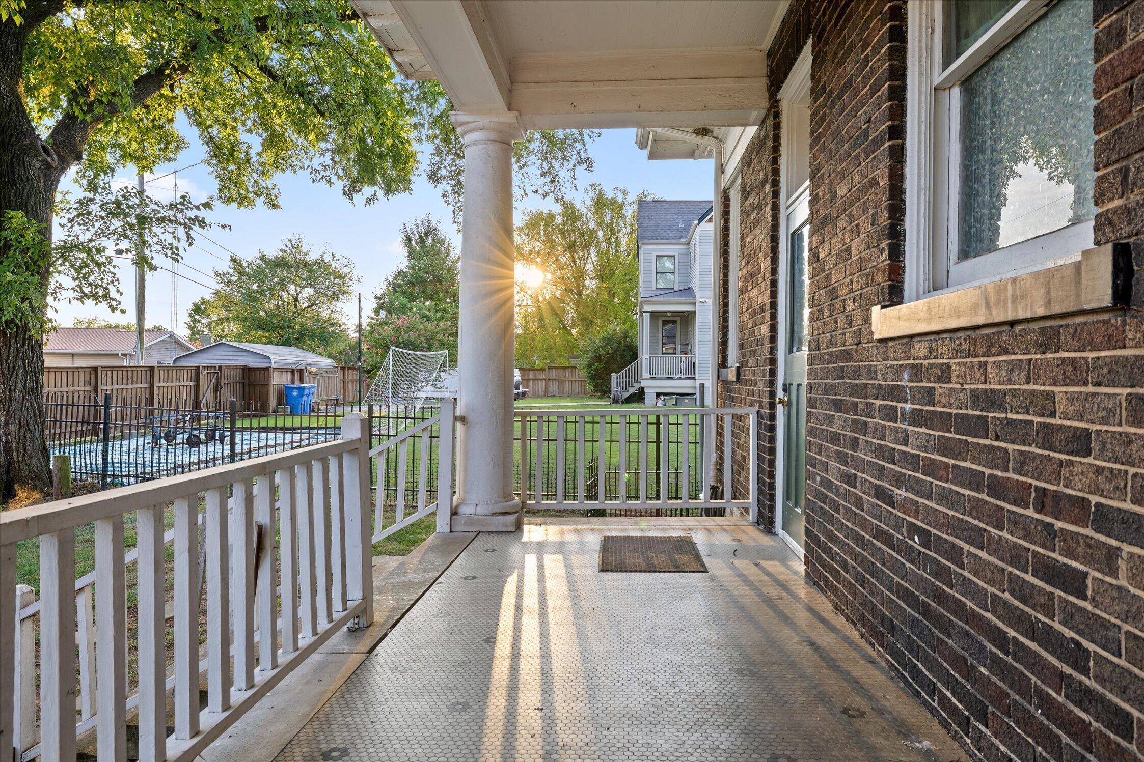 1406 Chamberlain Avenue