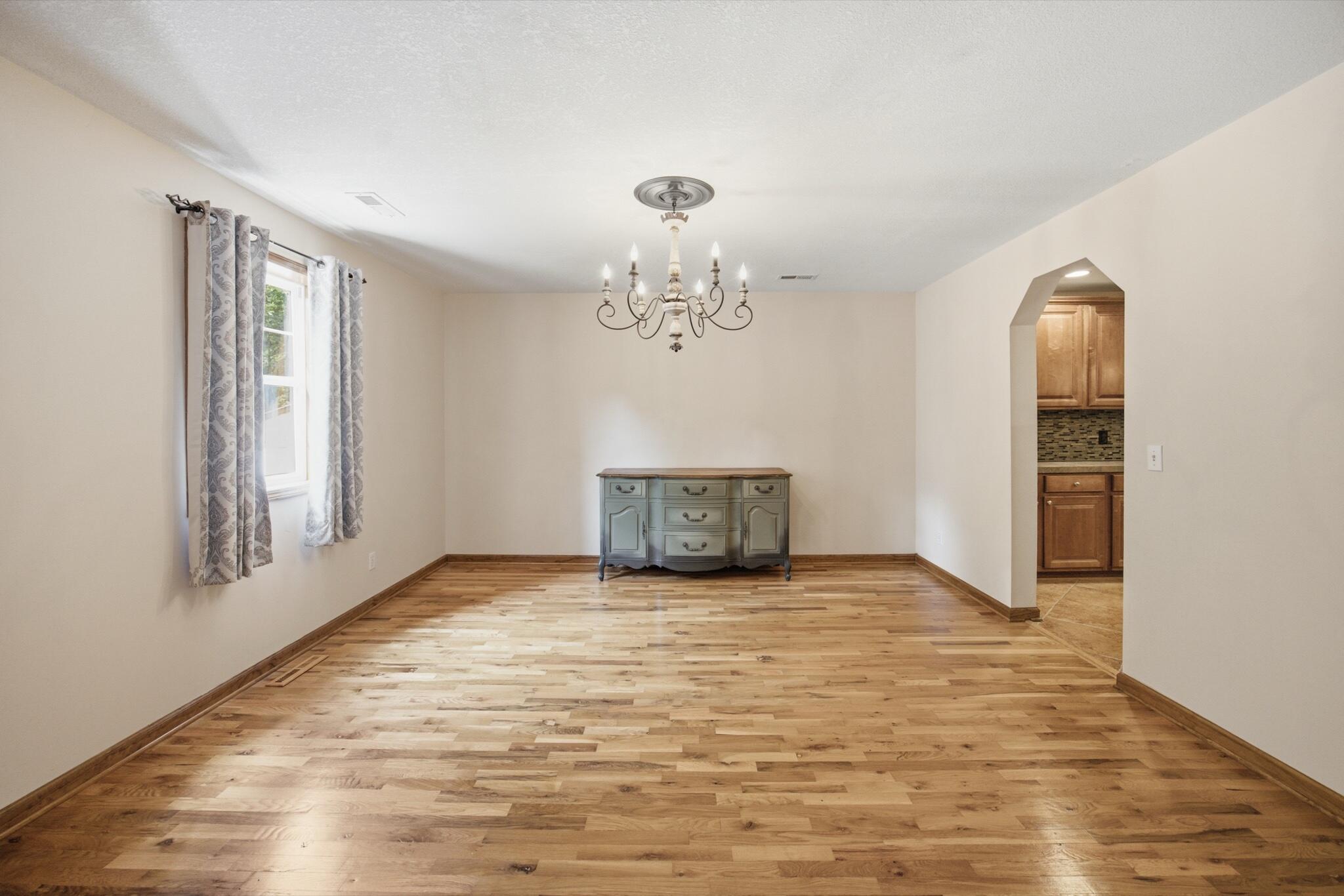 274 Greenwood Lane