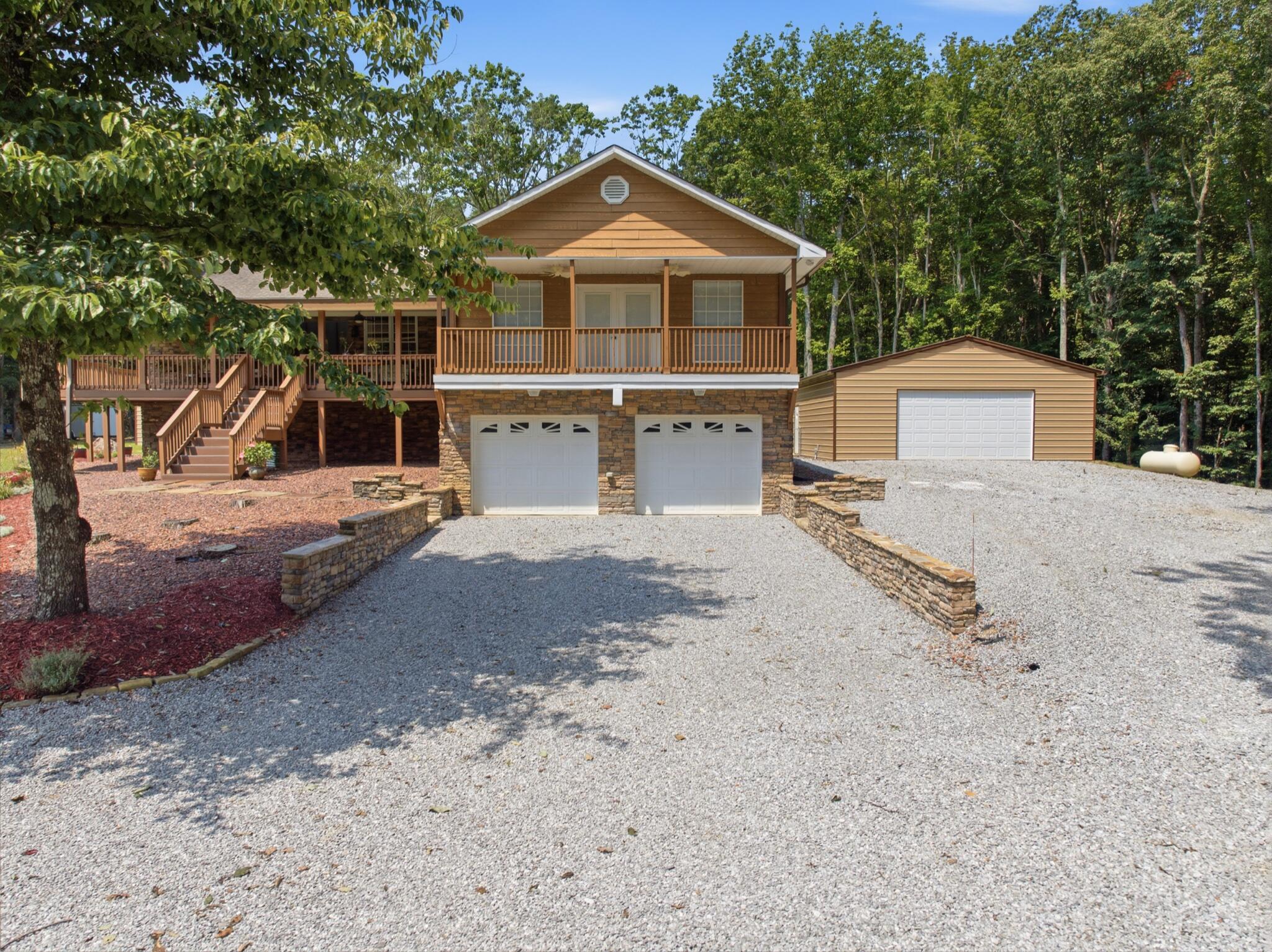 274 Greenwood Lane