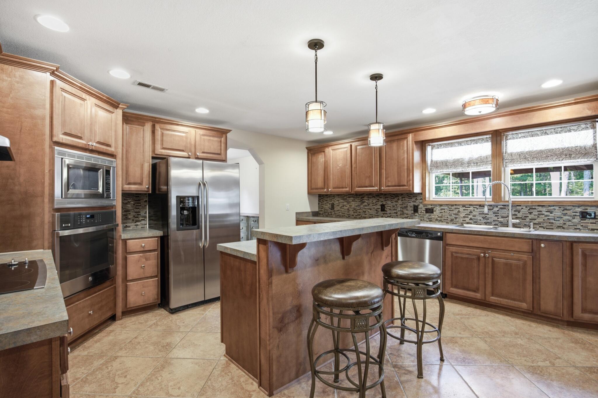 274 Greenwood Lane