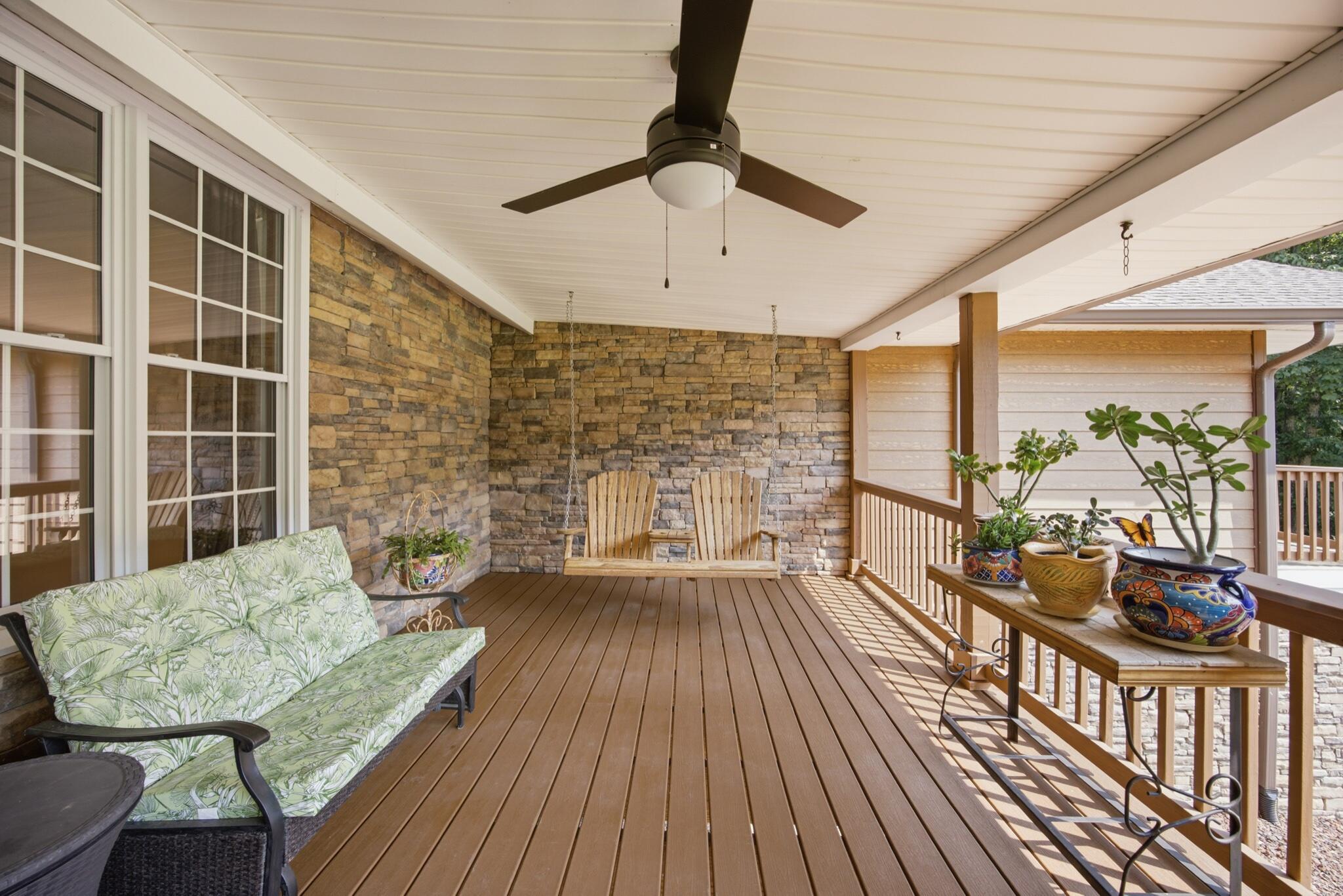 274 Greenwood Lane