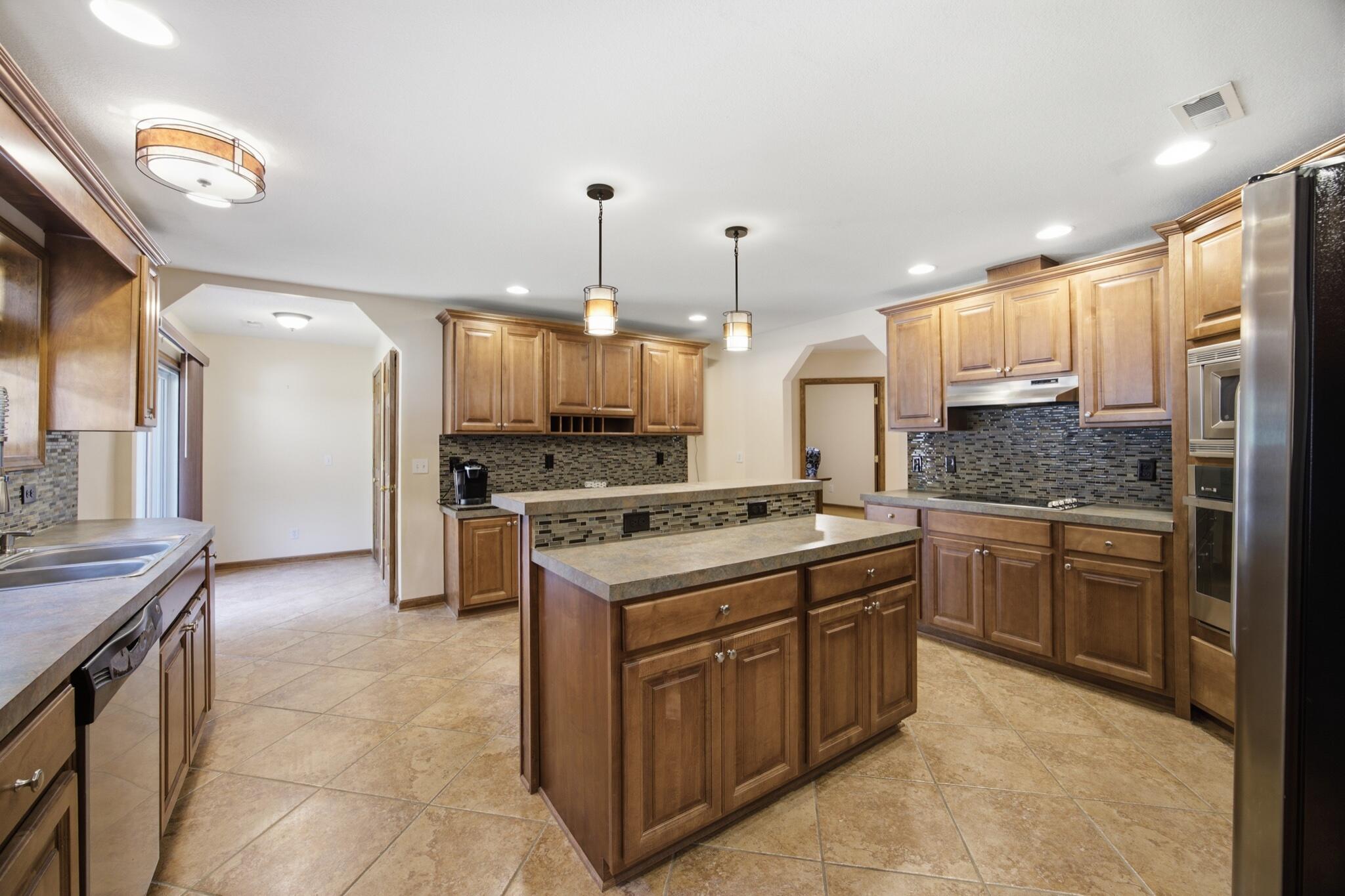 274 Greenwood Lane