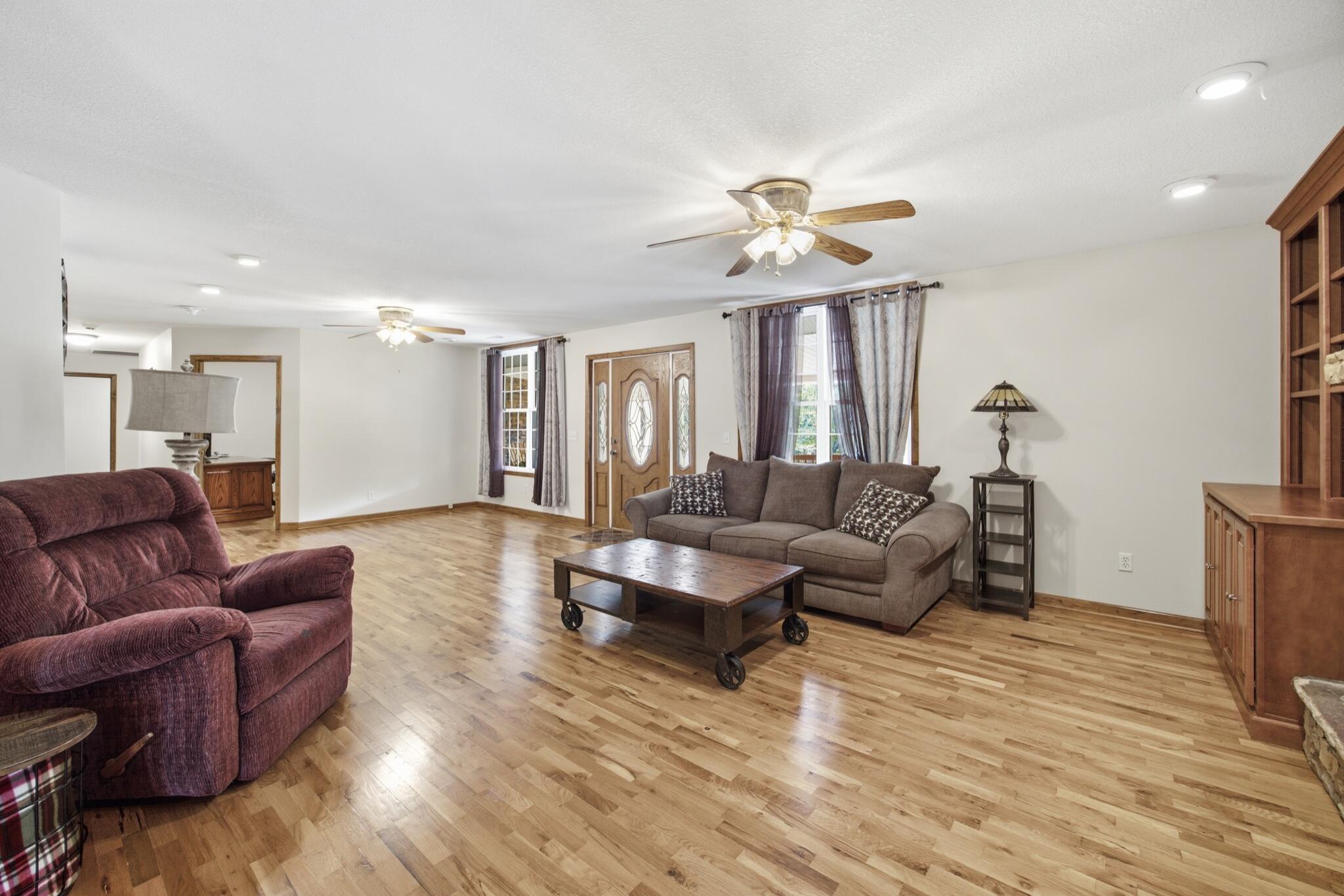 274 Greenwood Lane