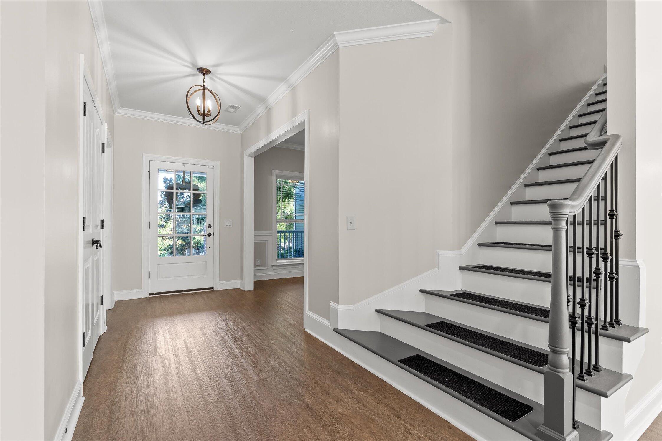 8604 Observation Lane