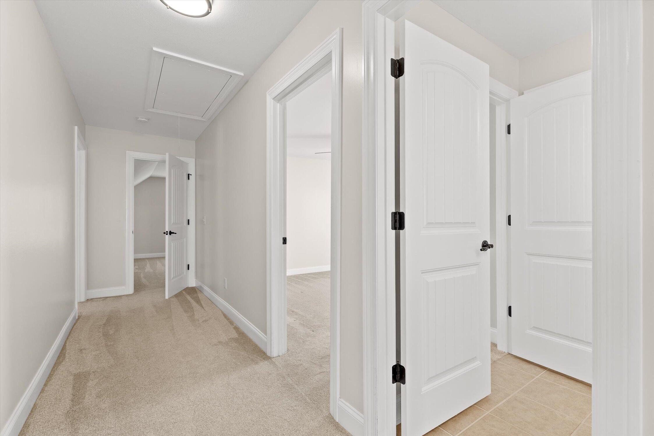 8604 Observation Lane