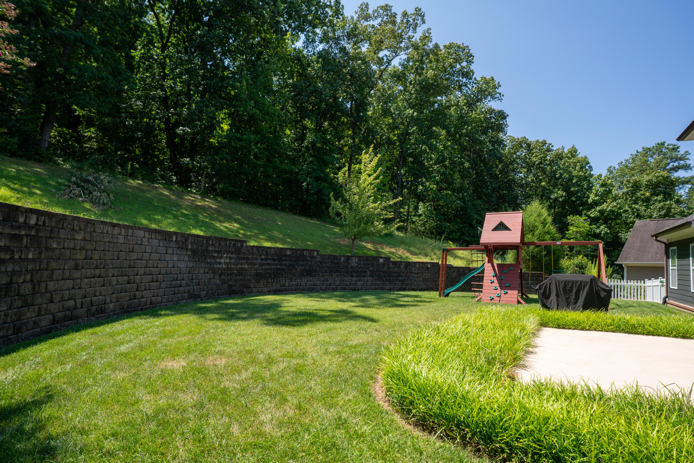 8604 Observation Lane