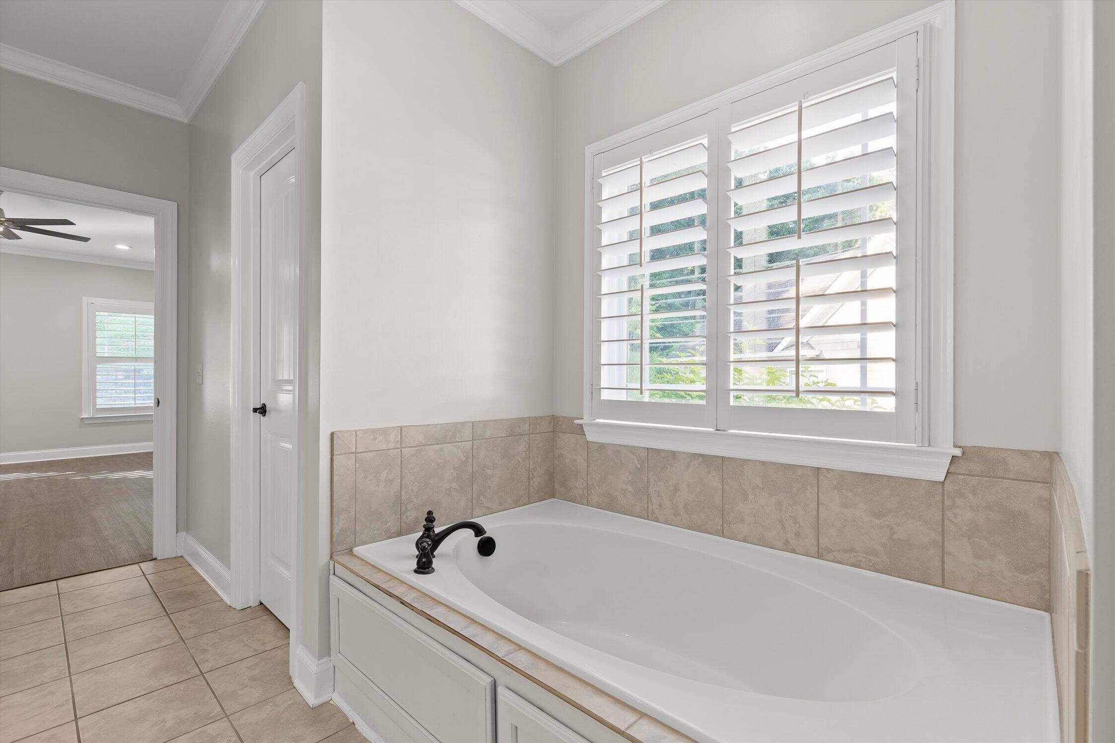 8604 Observation Lane