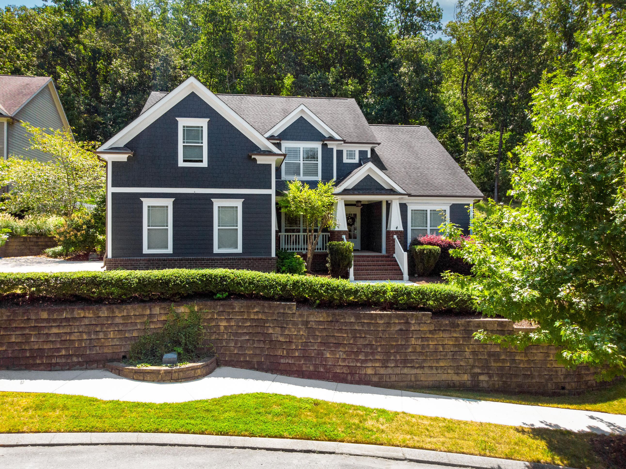 8604 Observation Lane