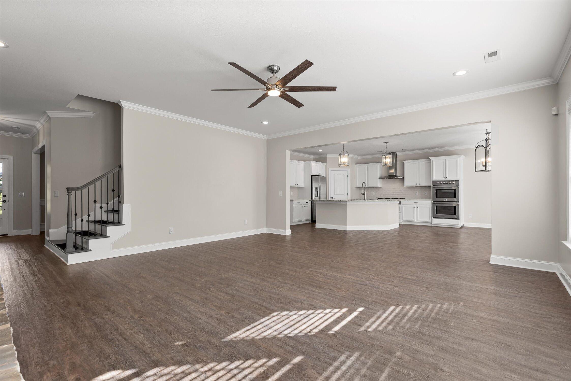 8604 Observation Lane