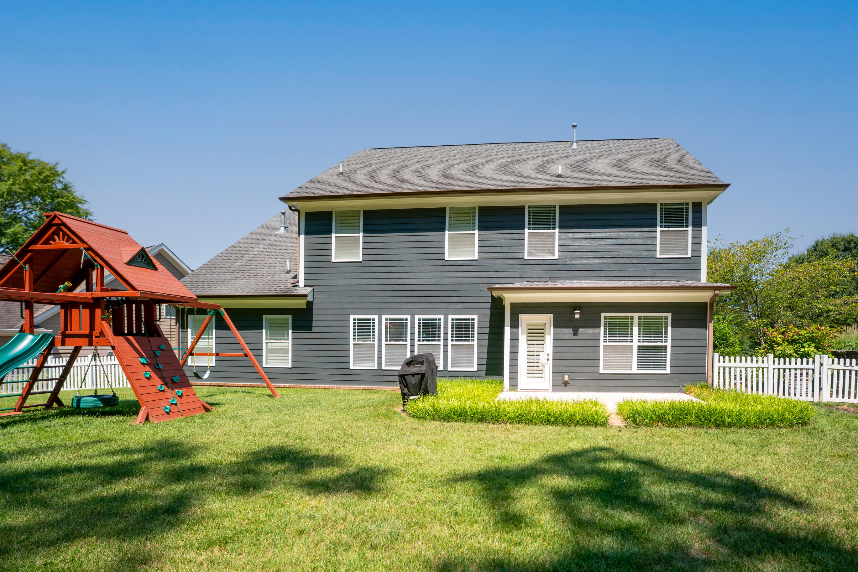 8604 Observation Lane