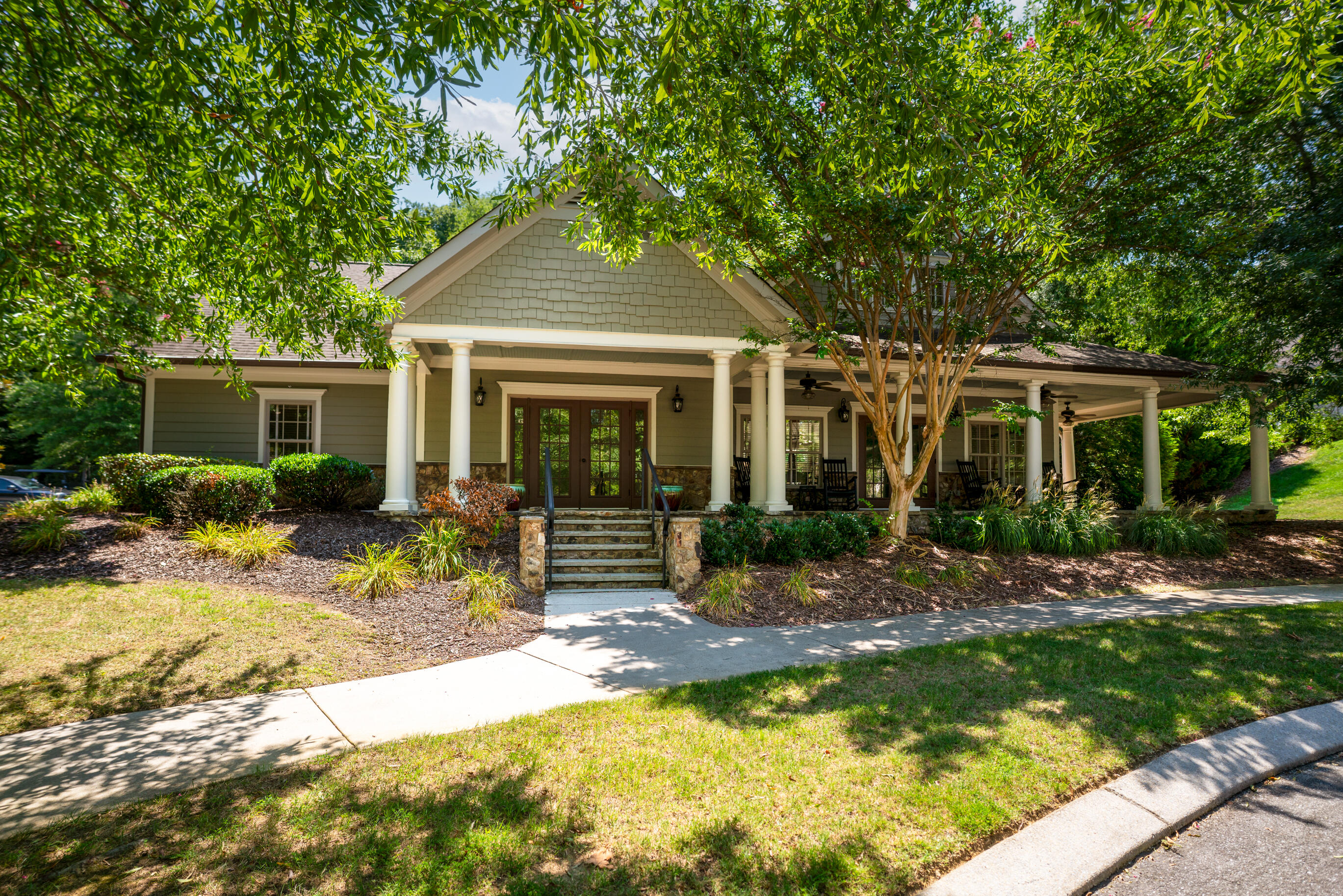 8604 Observation Lane