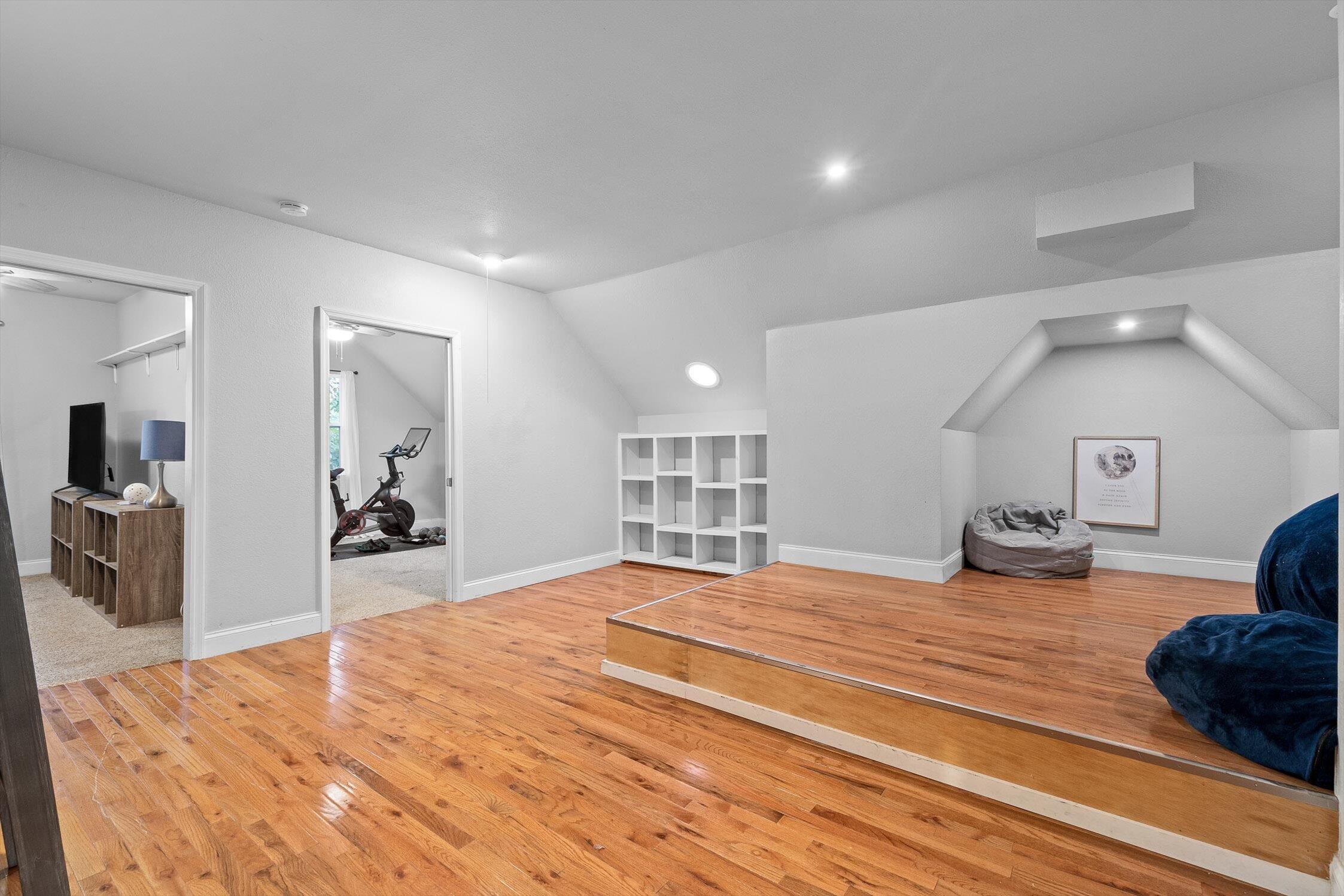 9100 Tennga Lane