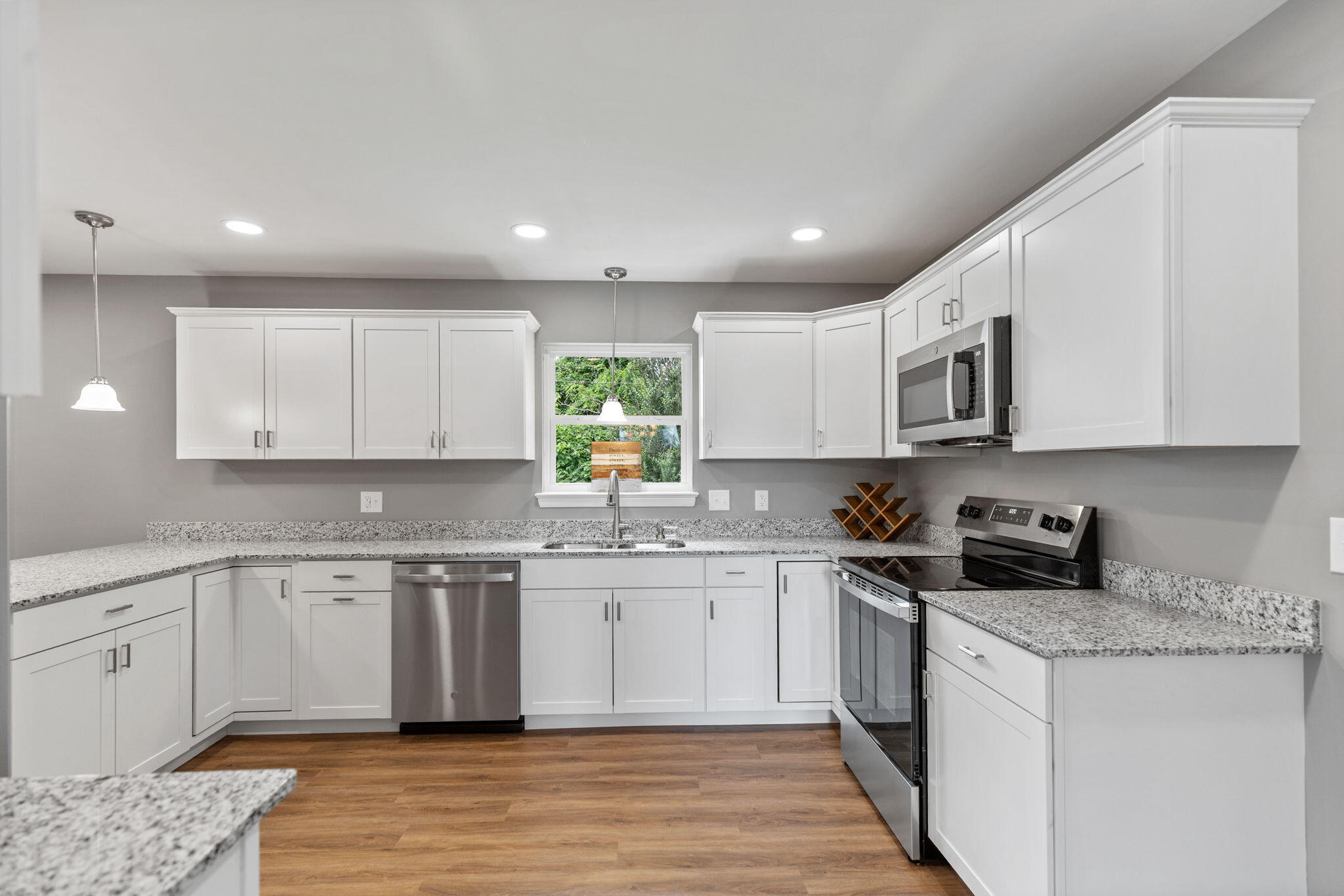 2307 Brookhaven Circle
