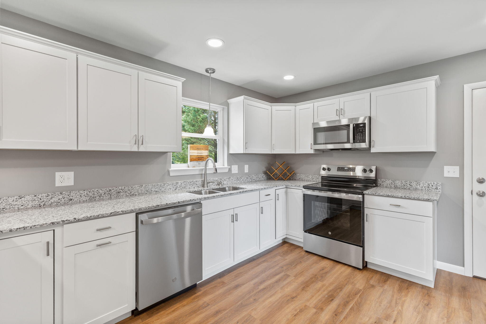 2307 Brookhaven Circle