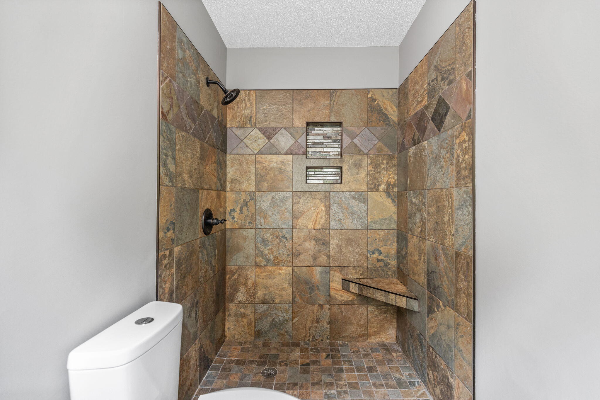 2307 Brookhaven Circle