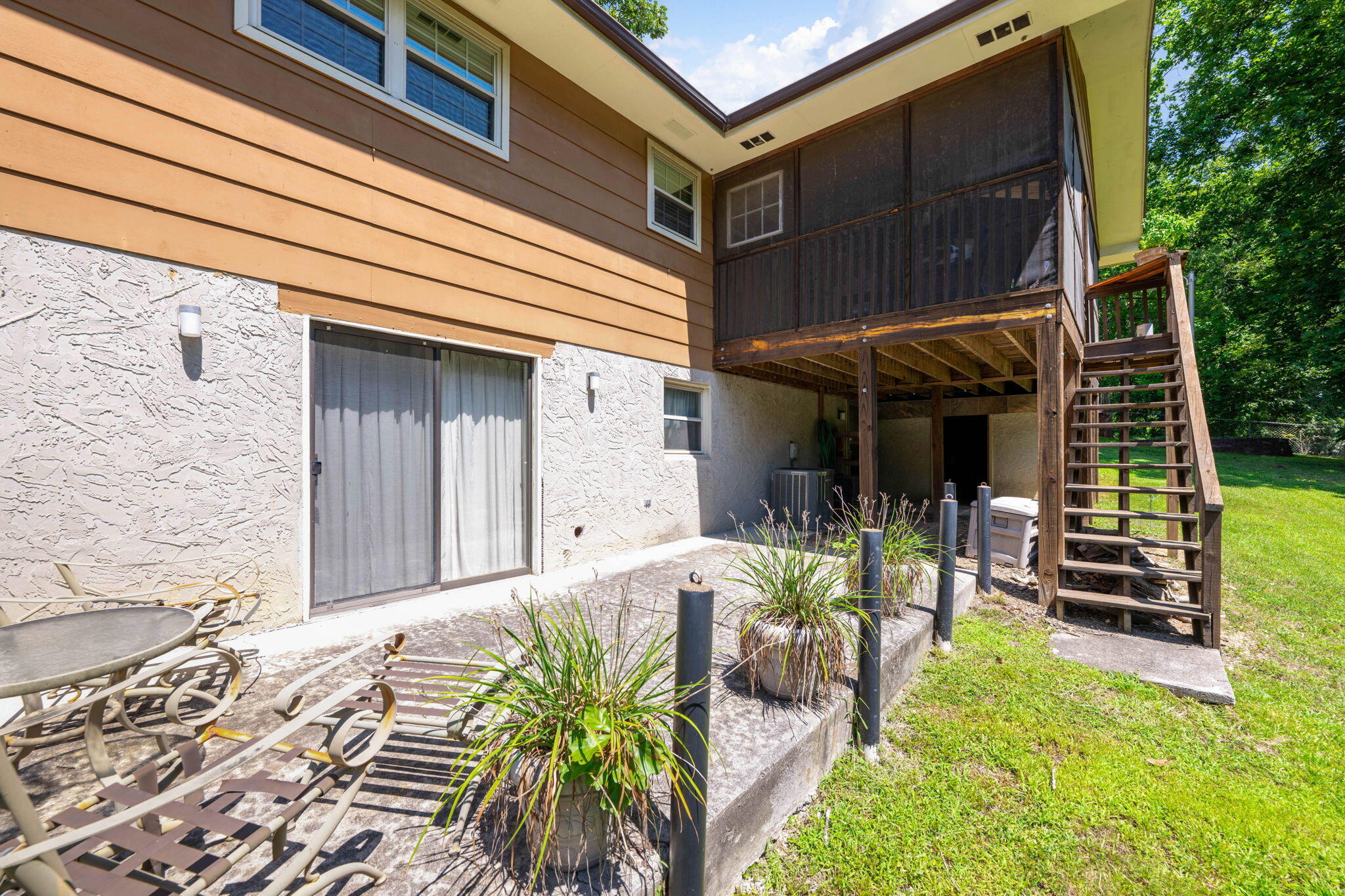 1126 Charwood Lane