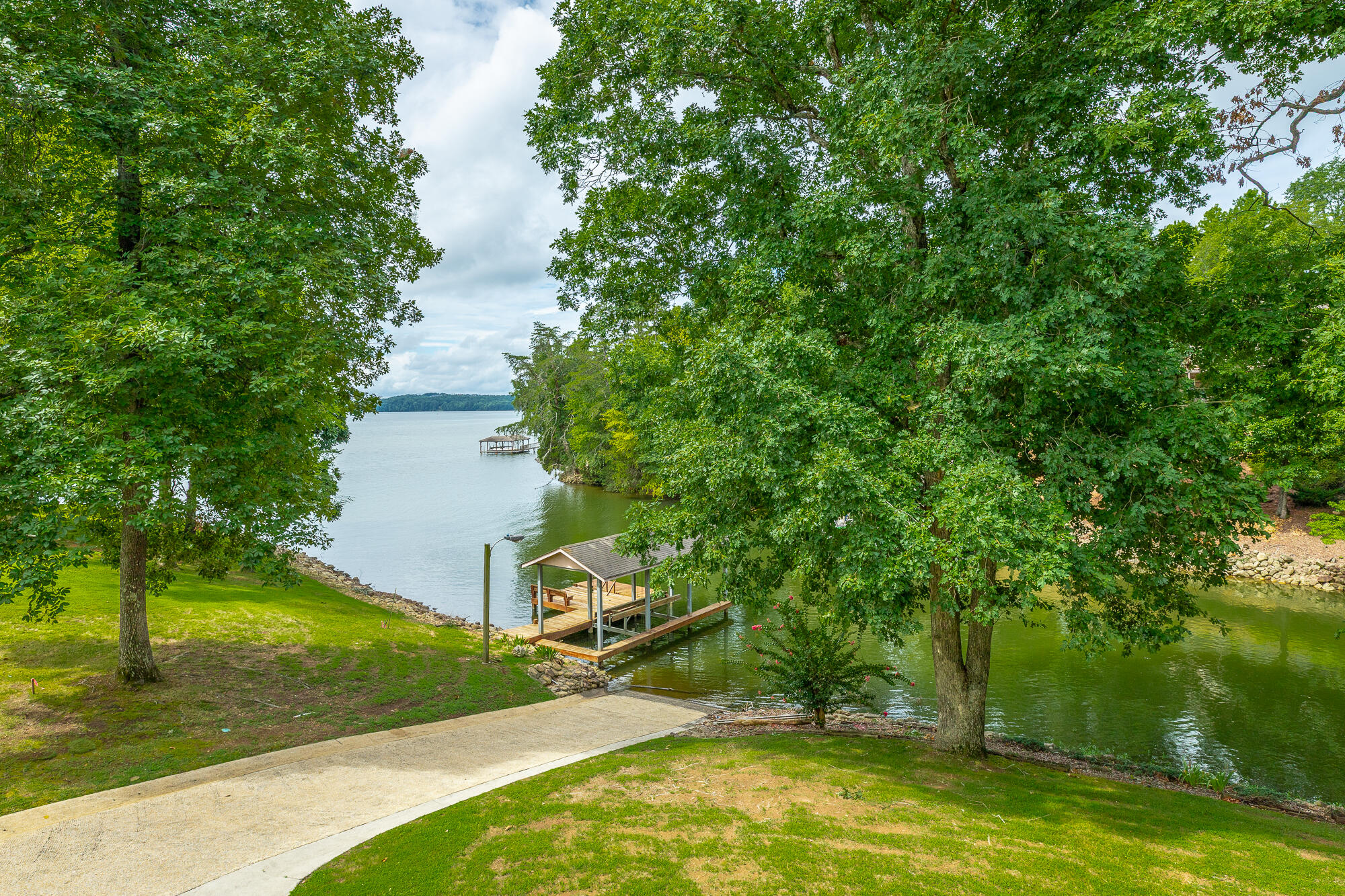 12003 Oak Cove Lane