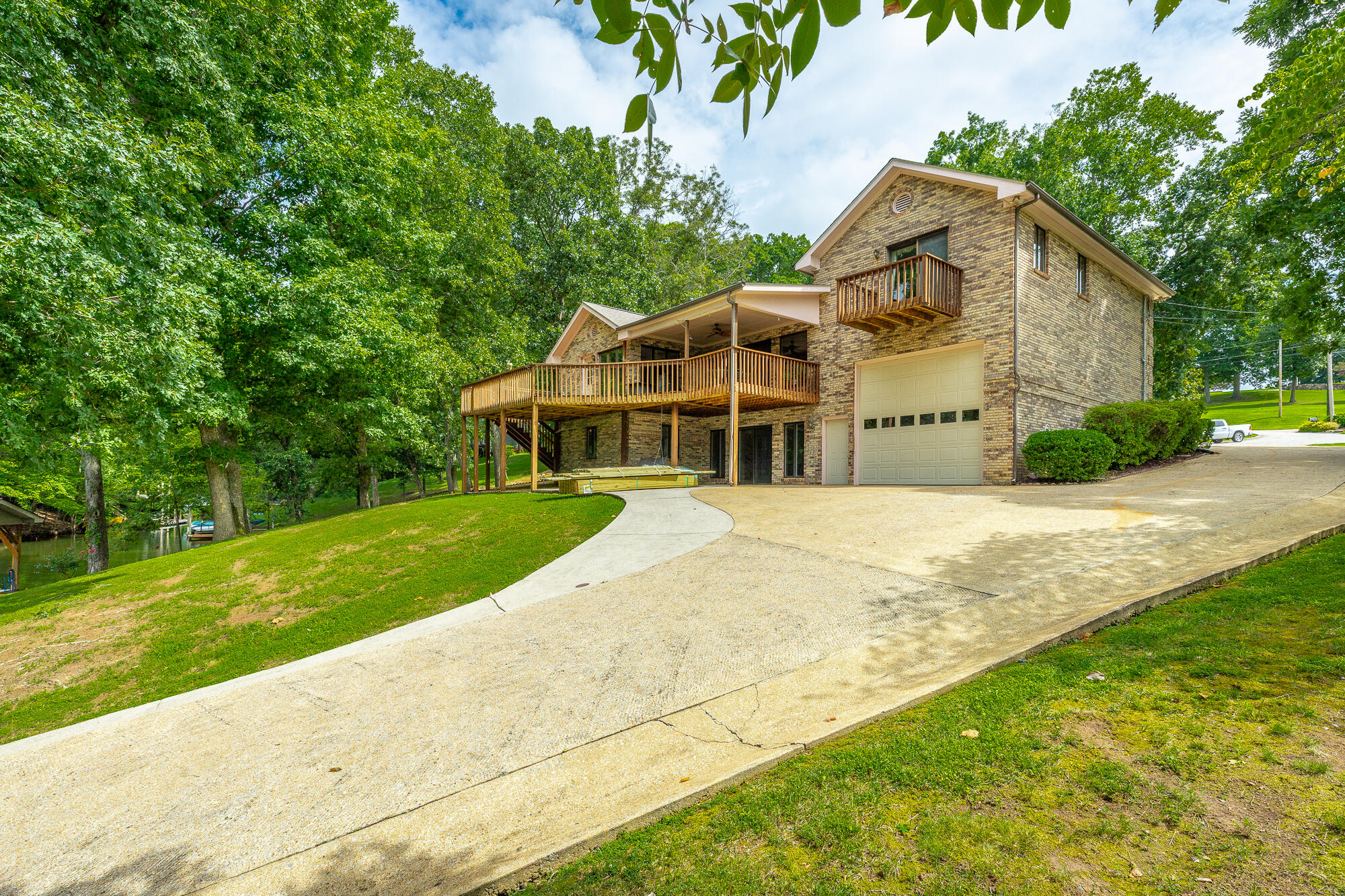 12003 Oak Cove Lane