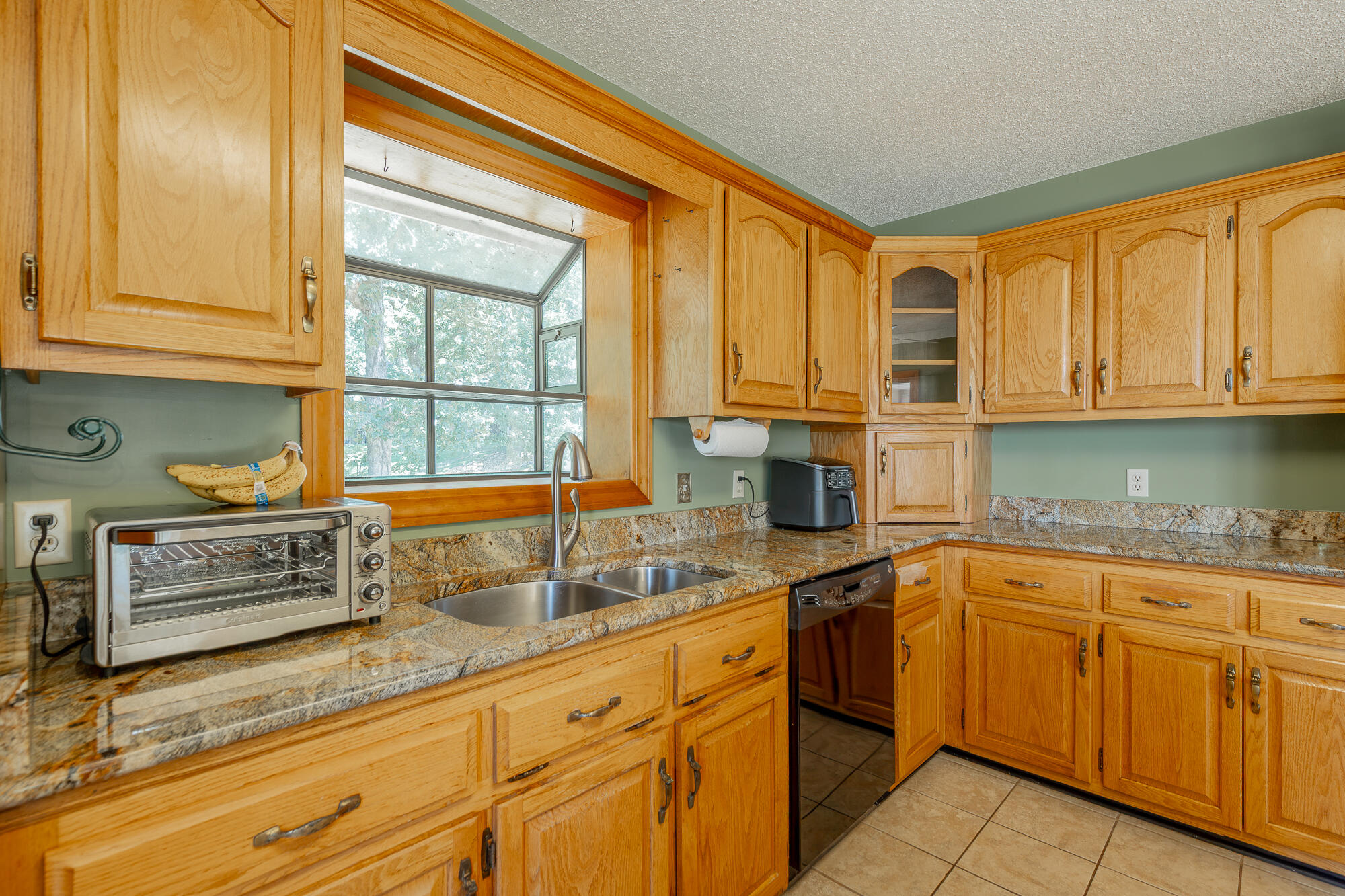 12003 Oak Cove Lane