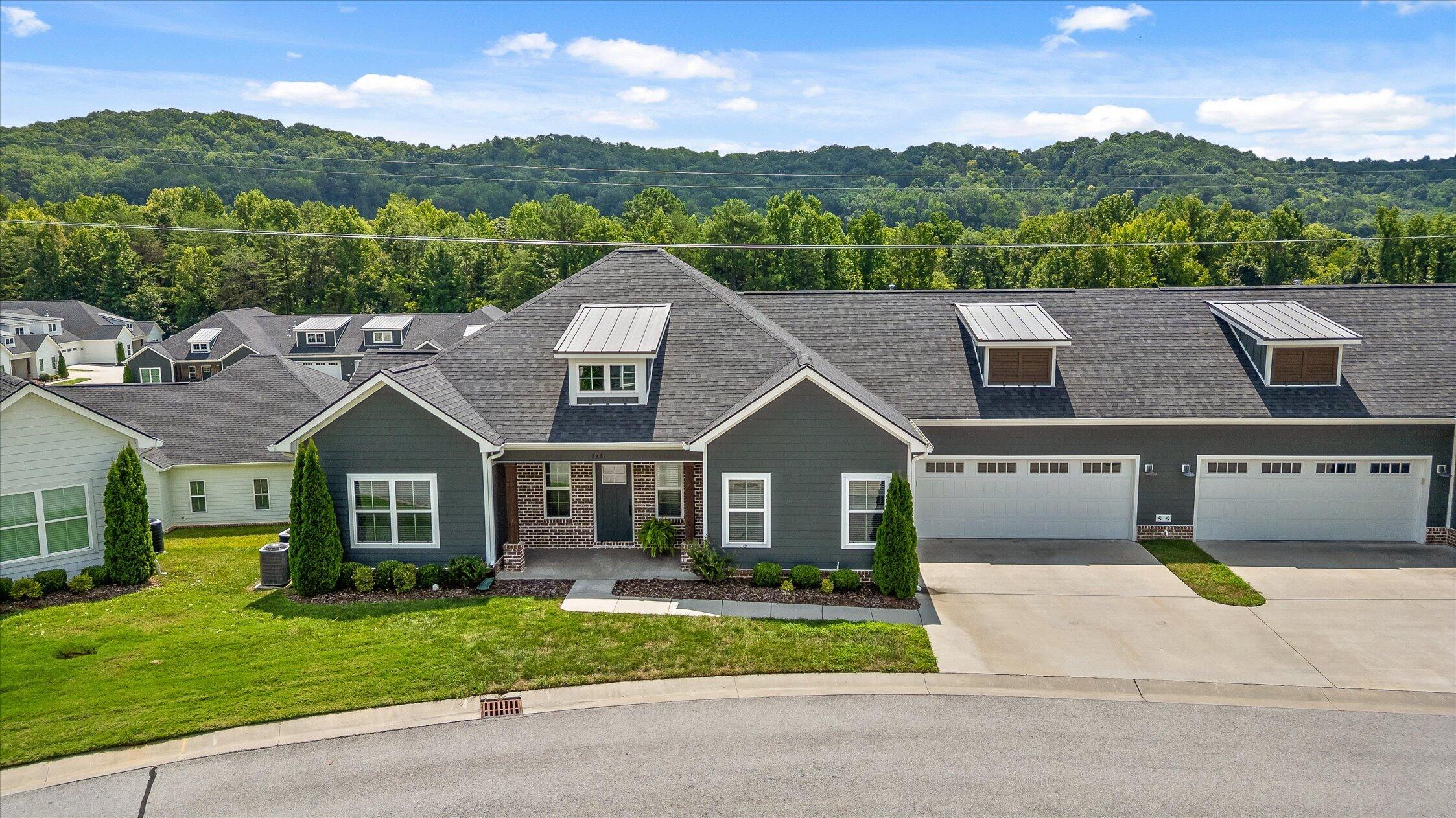 3481 Travertine Lane