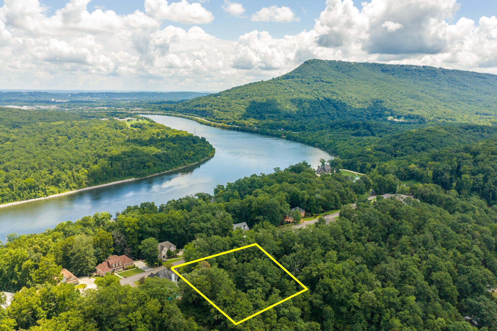 3018 Waterfront Court