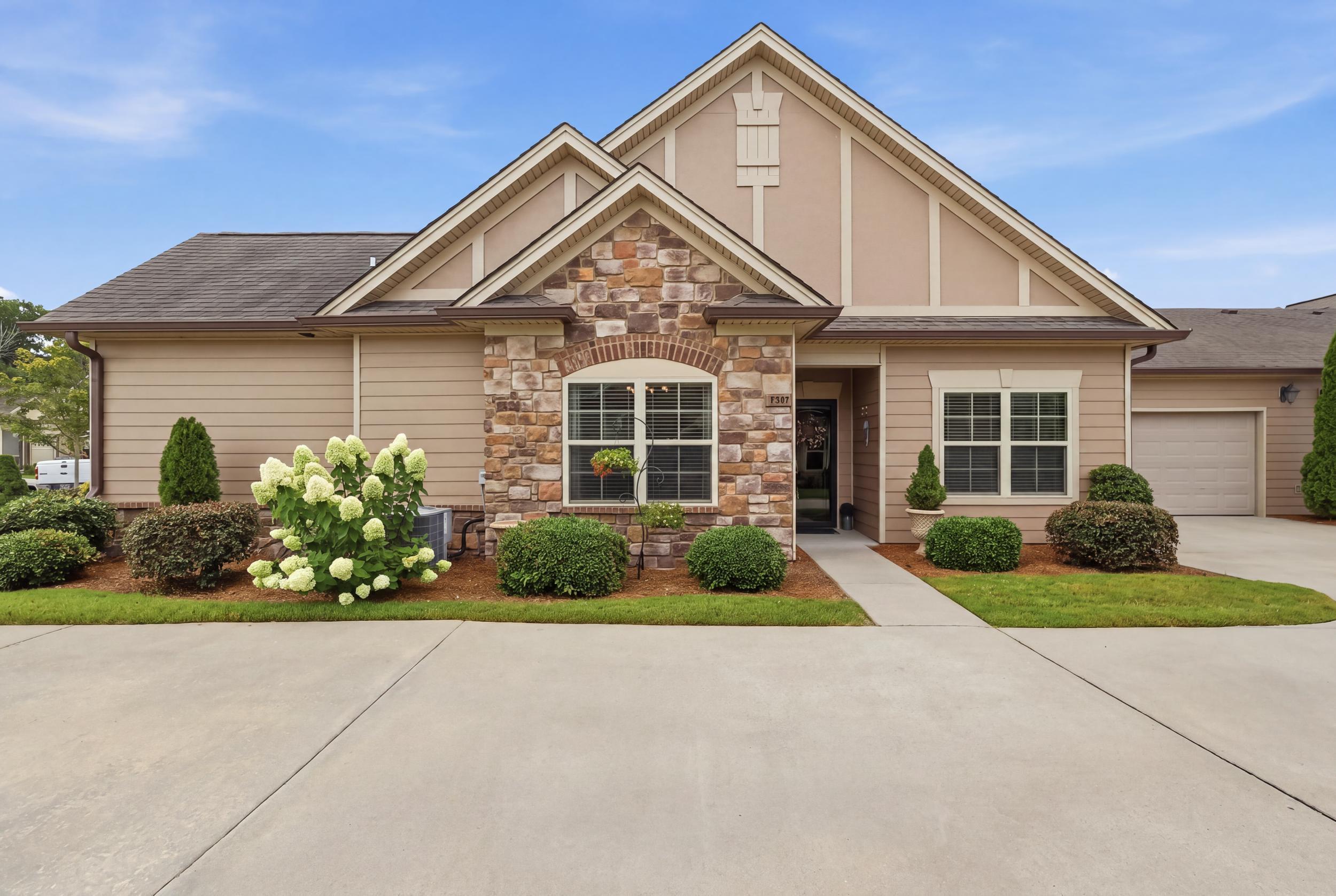 1747 Sedgefield Drive, 44 B