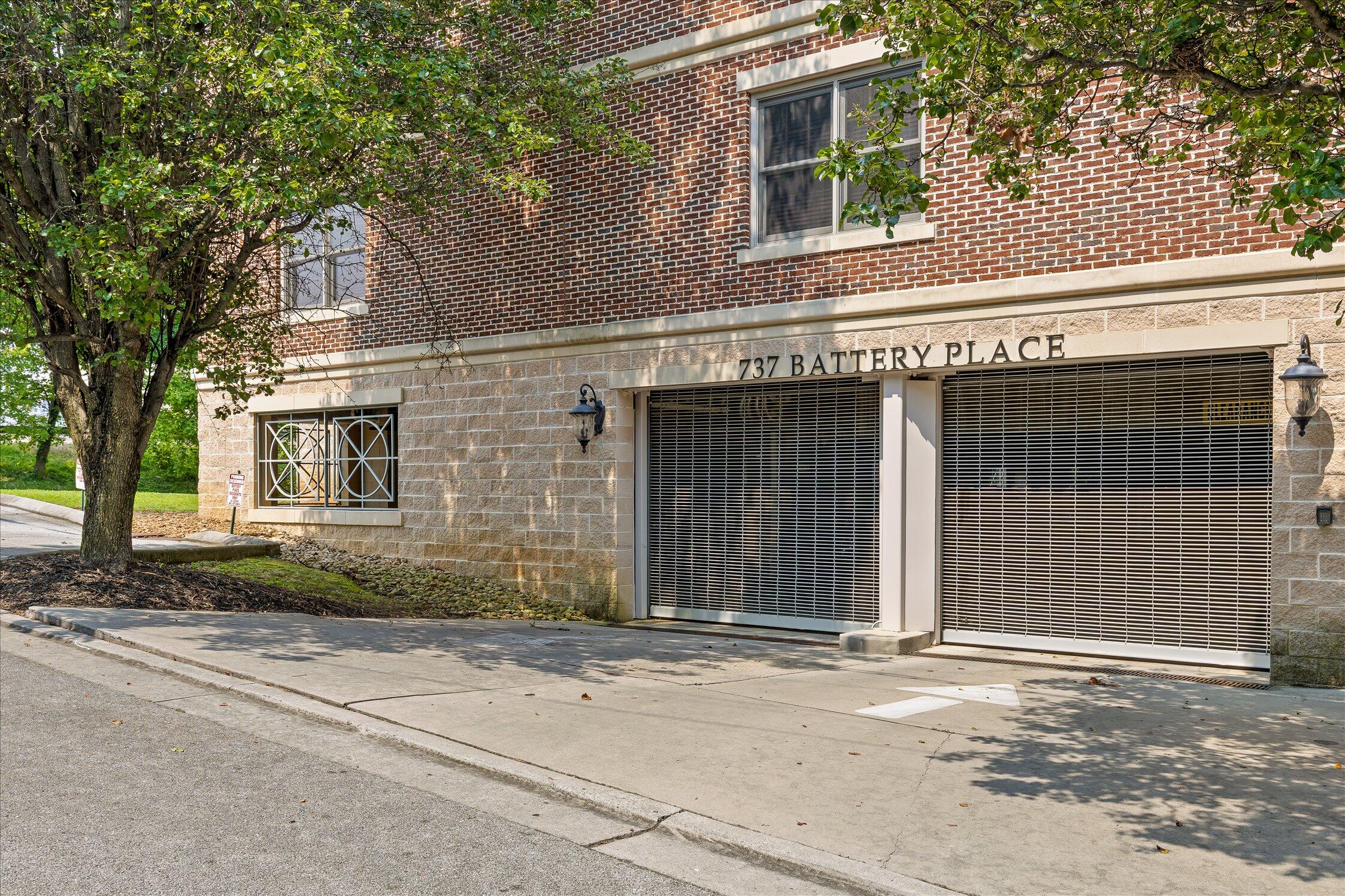 737 Battery Place, 302