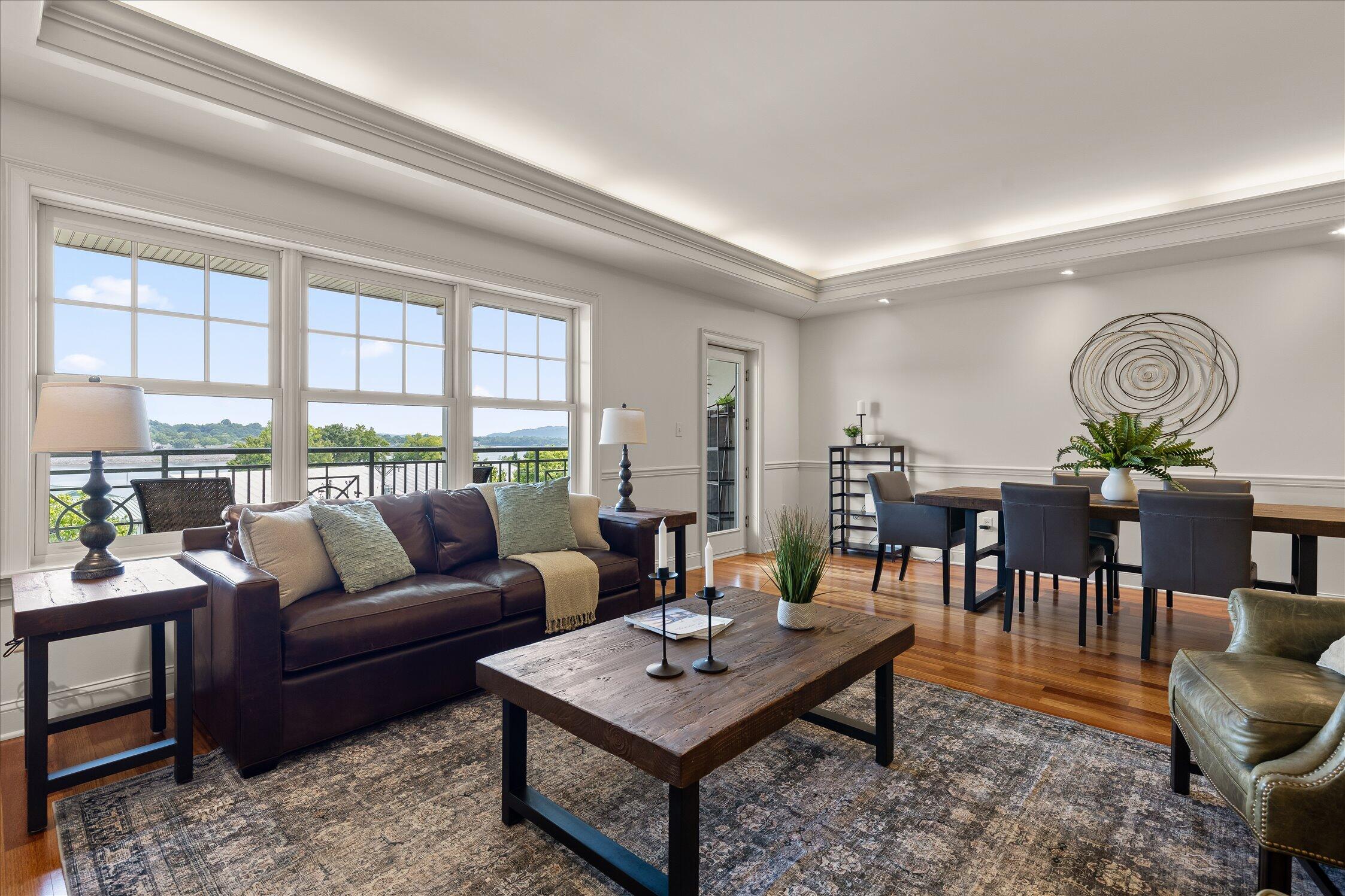 737 Battery Place, 302