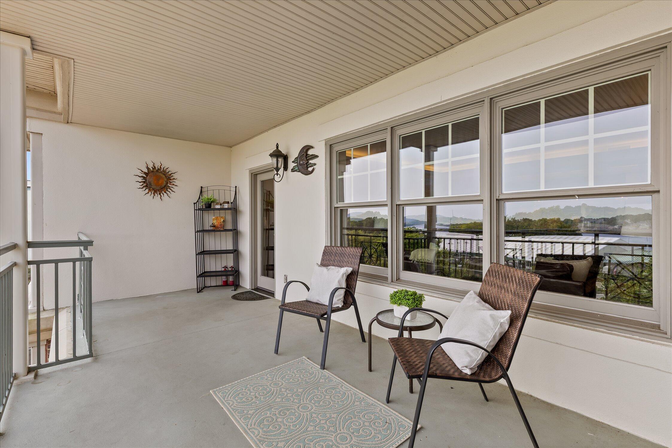 737 Battery Place, 302