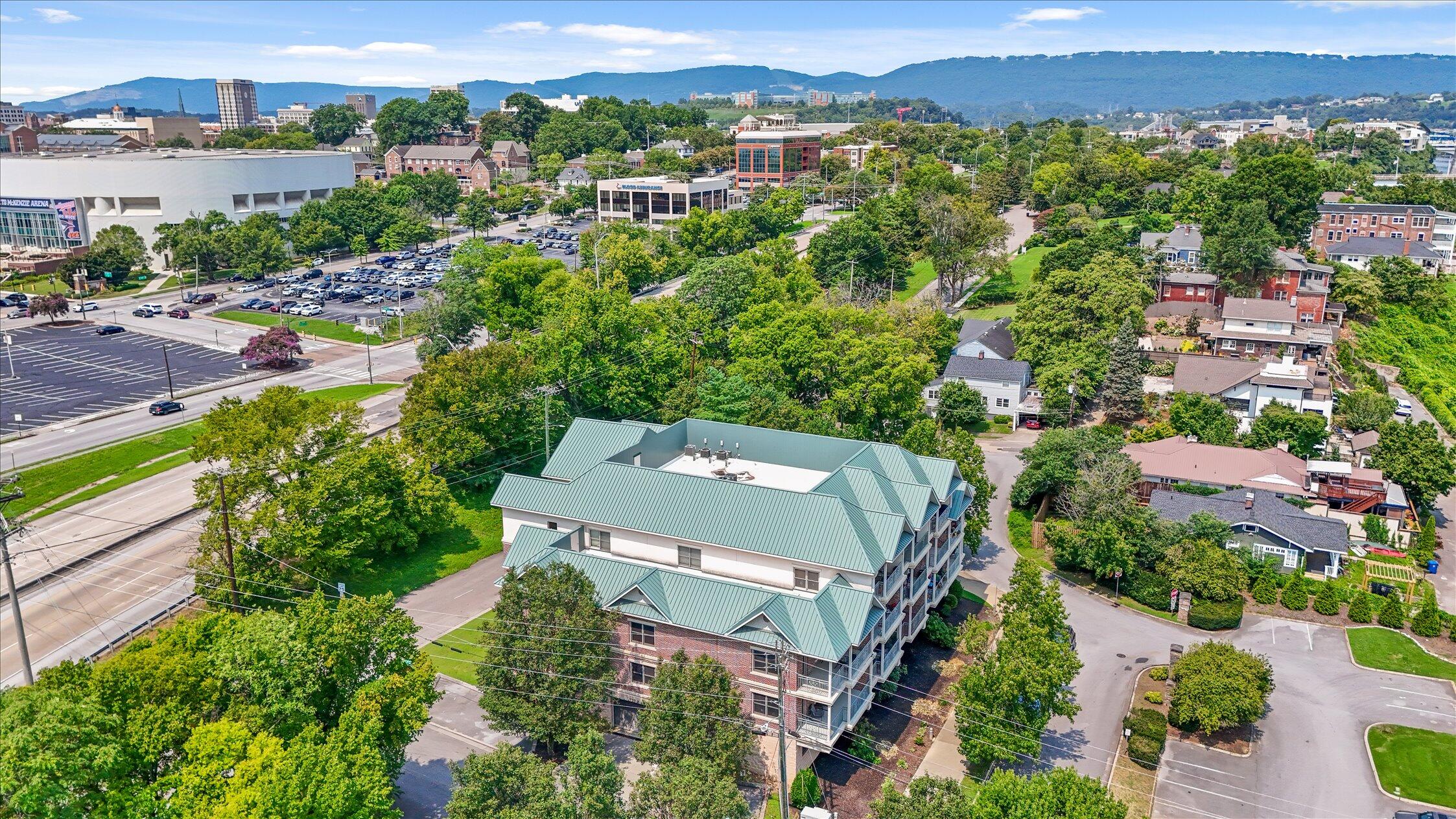 737 Battery Place, 302