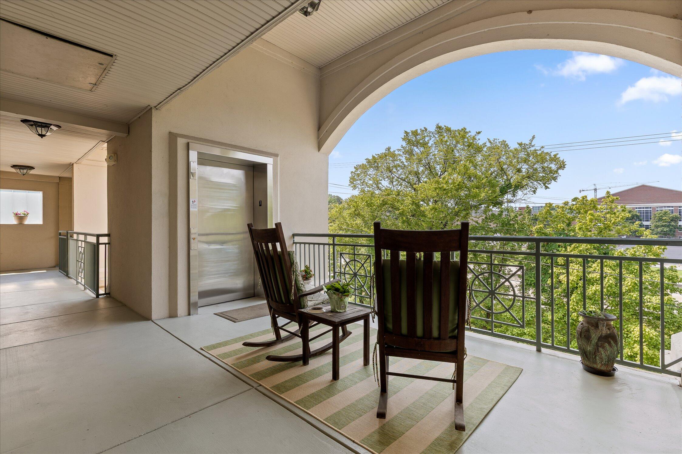 737 Battery Place, 302