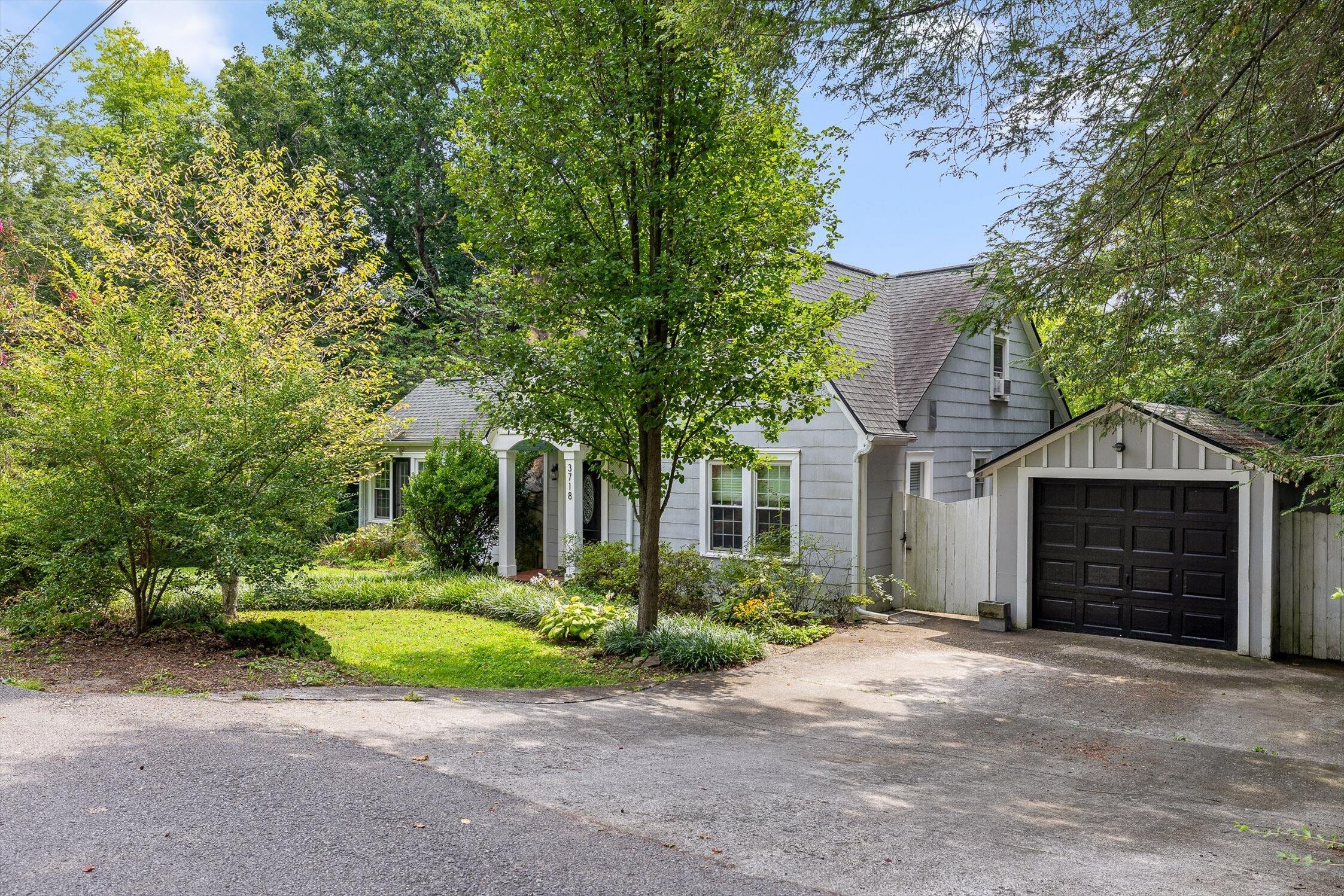 3718 Oweda Terrace