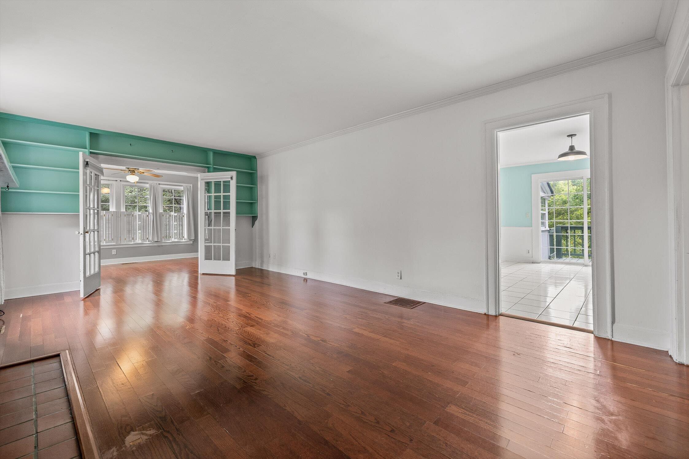 3718 Oweda Terrace