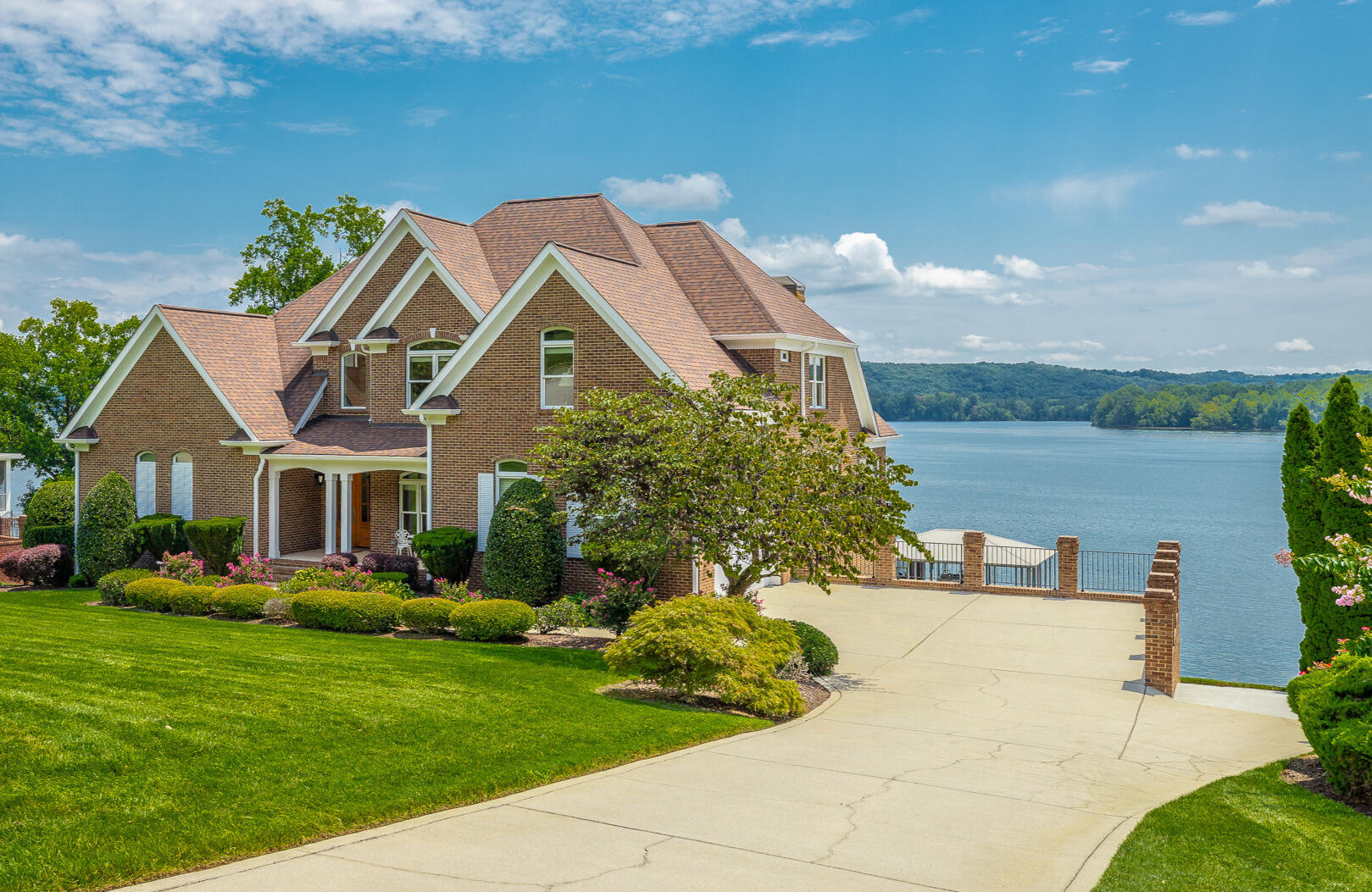 2611 Heron Cove Lane