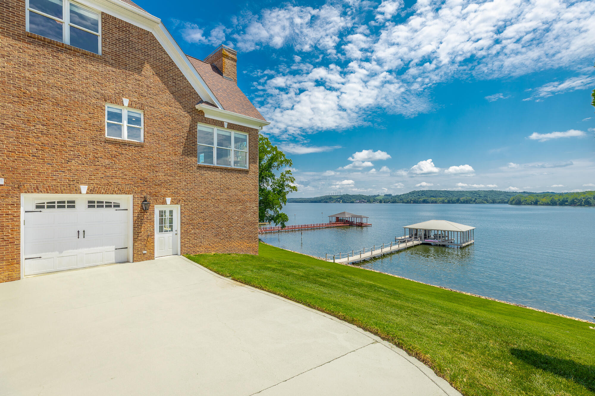 2611 Heron Cove Lane