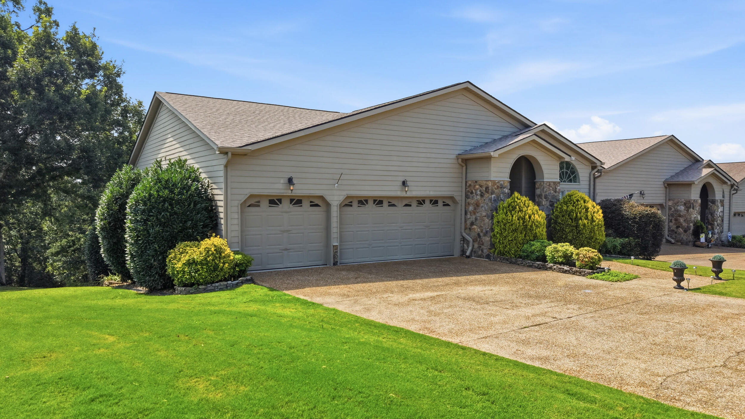 5908 Rainbow Springs Drive
