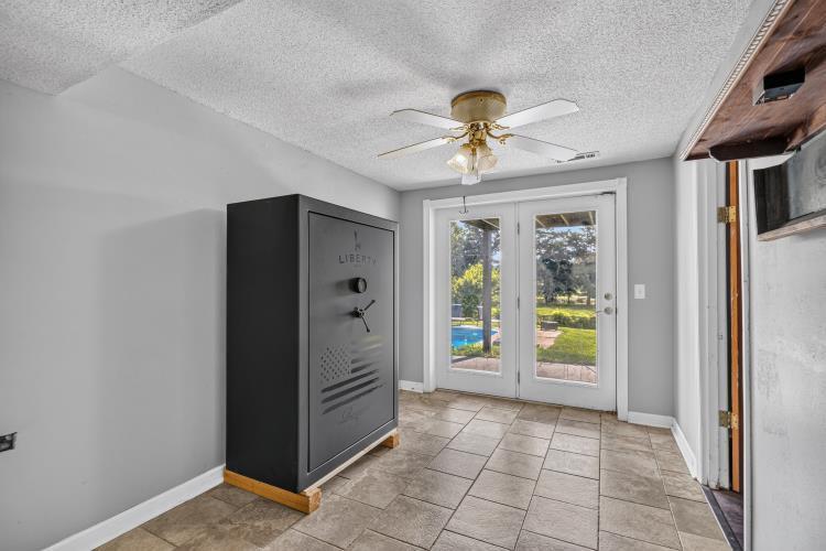 469 Post Oak Road